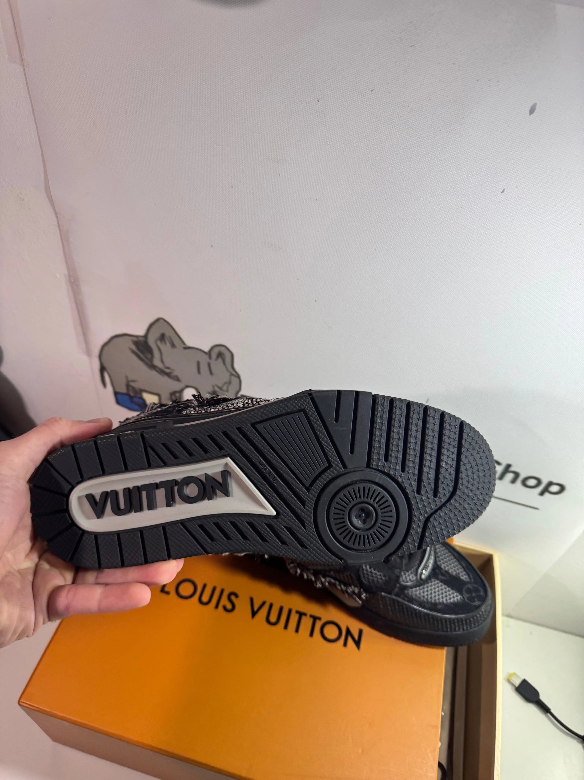 Louis Vuitton Black Sparkle Elephand.shoes