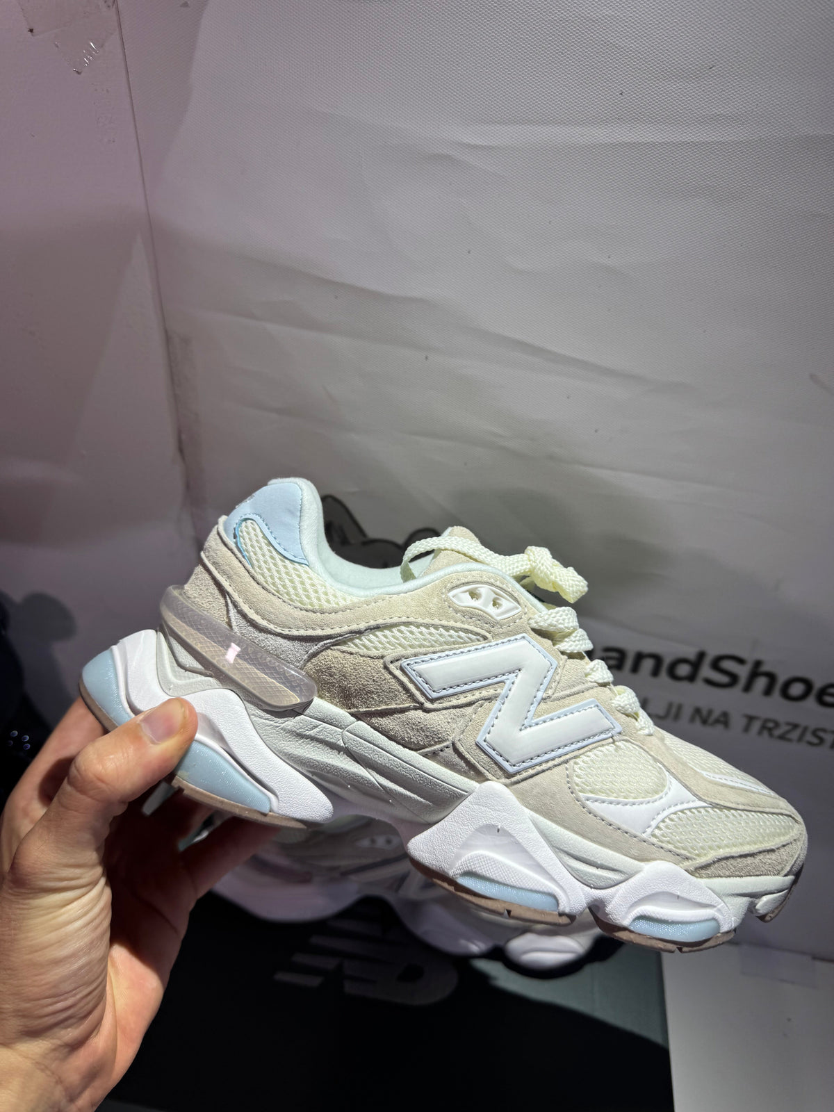 New Balance White  (Odmah dostupne)br 39 Elephand.shoes