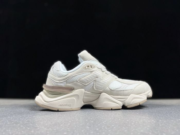 New Balance Tripele White Elephand.shoes