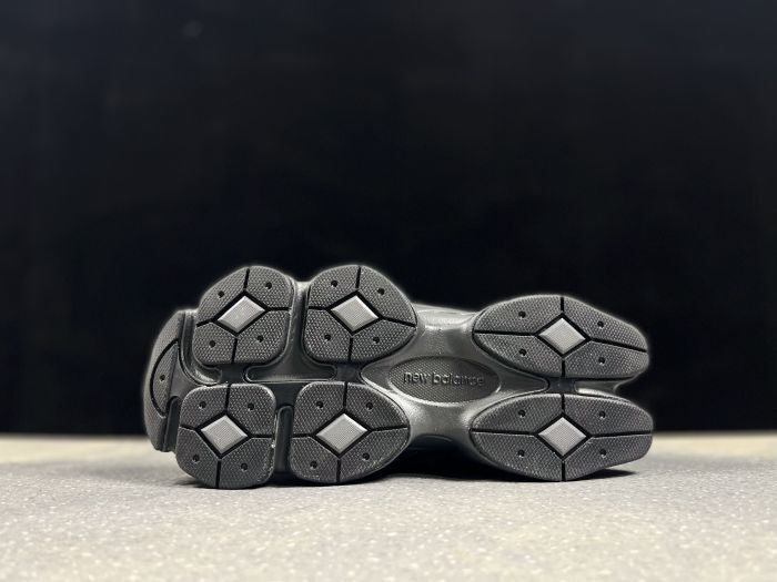 New Balance Black Elephand.shoes