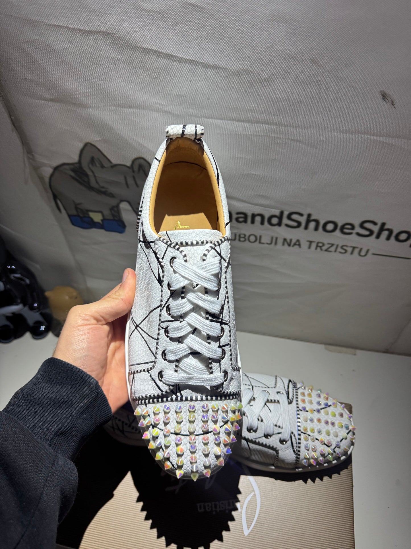 Louboutin White(Odmah Dostupne) br 44 Elephand.shoes