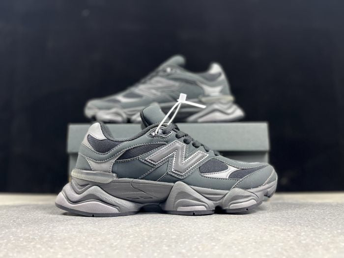 New Balance Black Elephand.shoes
