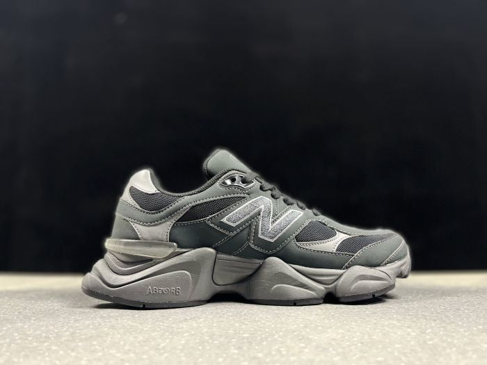 New Balance Black Elephand.shoes