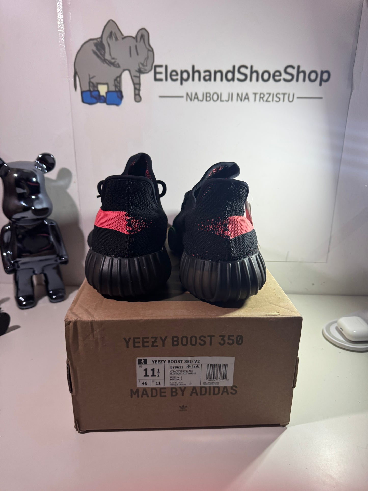 Yeezy Core Black (Odmah dostupne) br 46