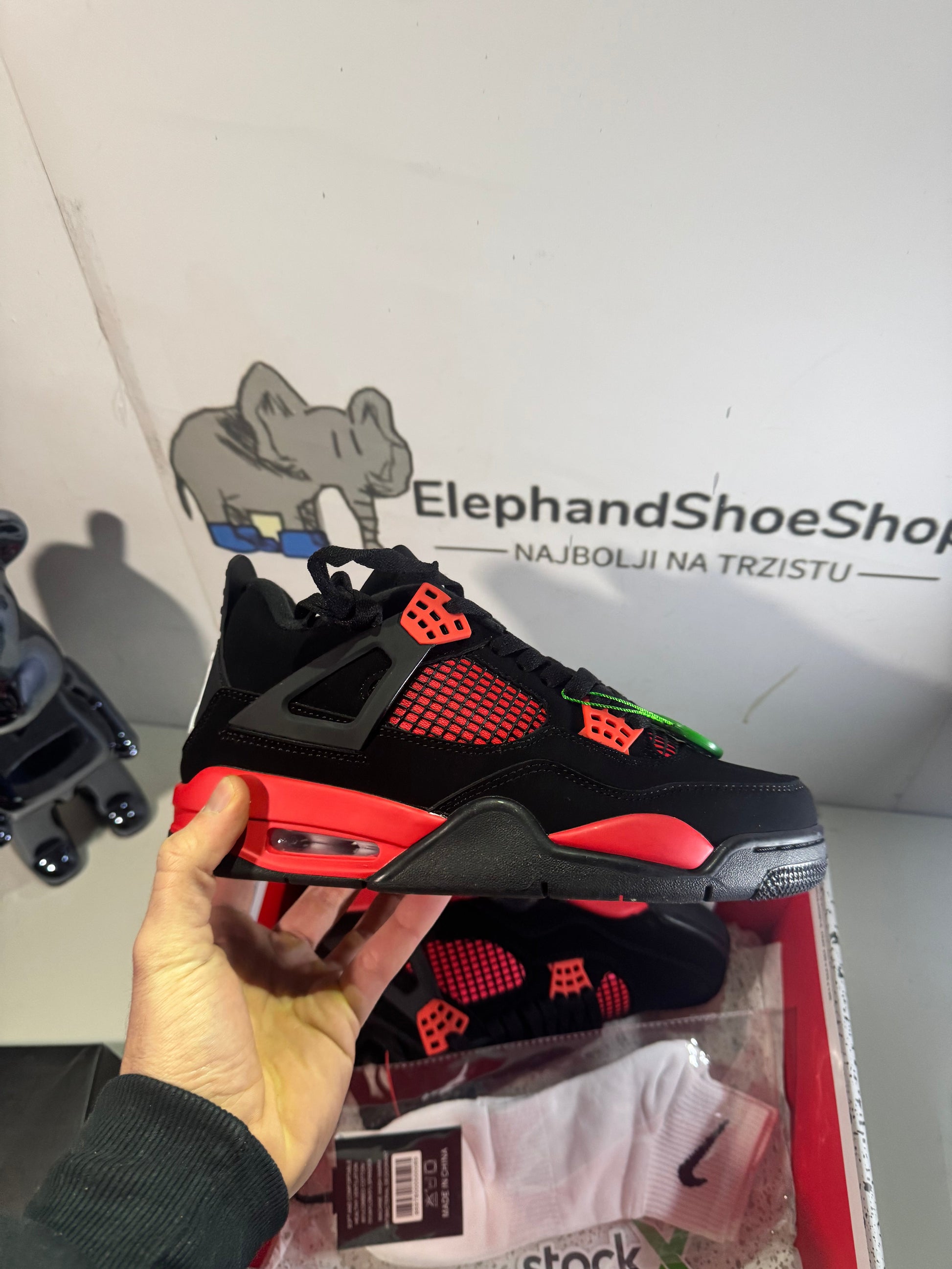 Jordan 4 Red (Odmah Dostupne) br 40 Elephand.shoes