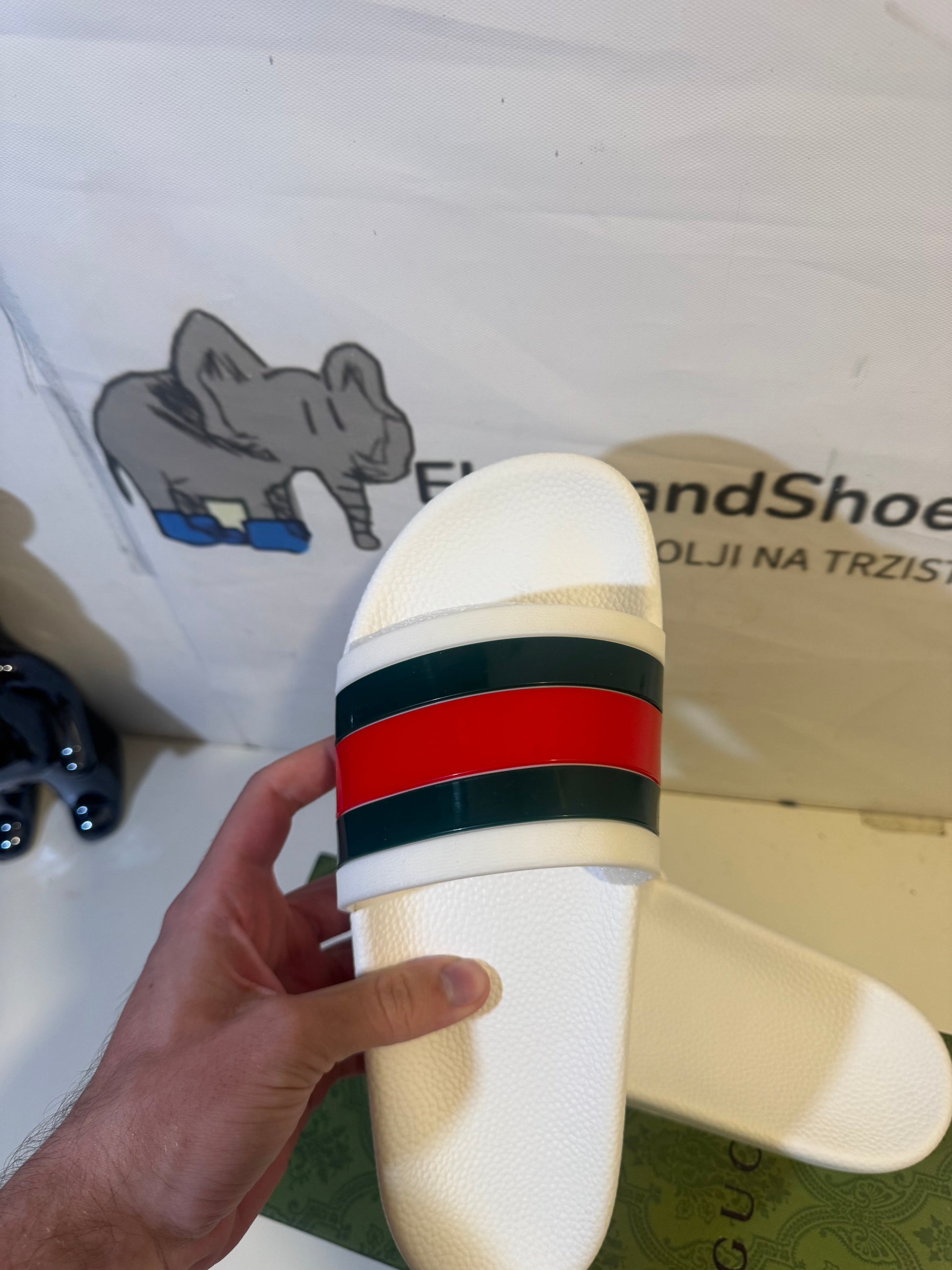 Gucci Slide White (Odmah Dostupne) br 45 Elephand.shoes