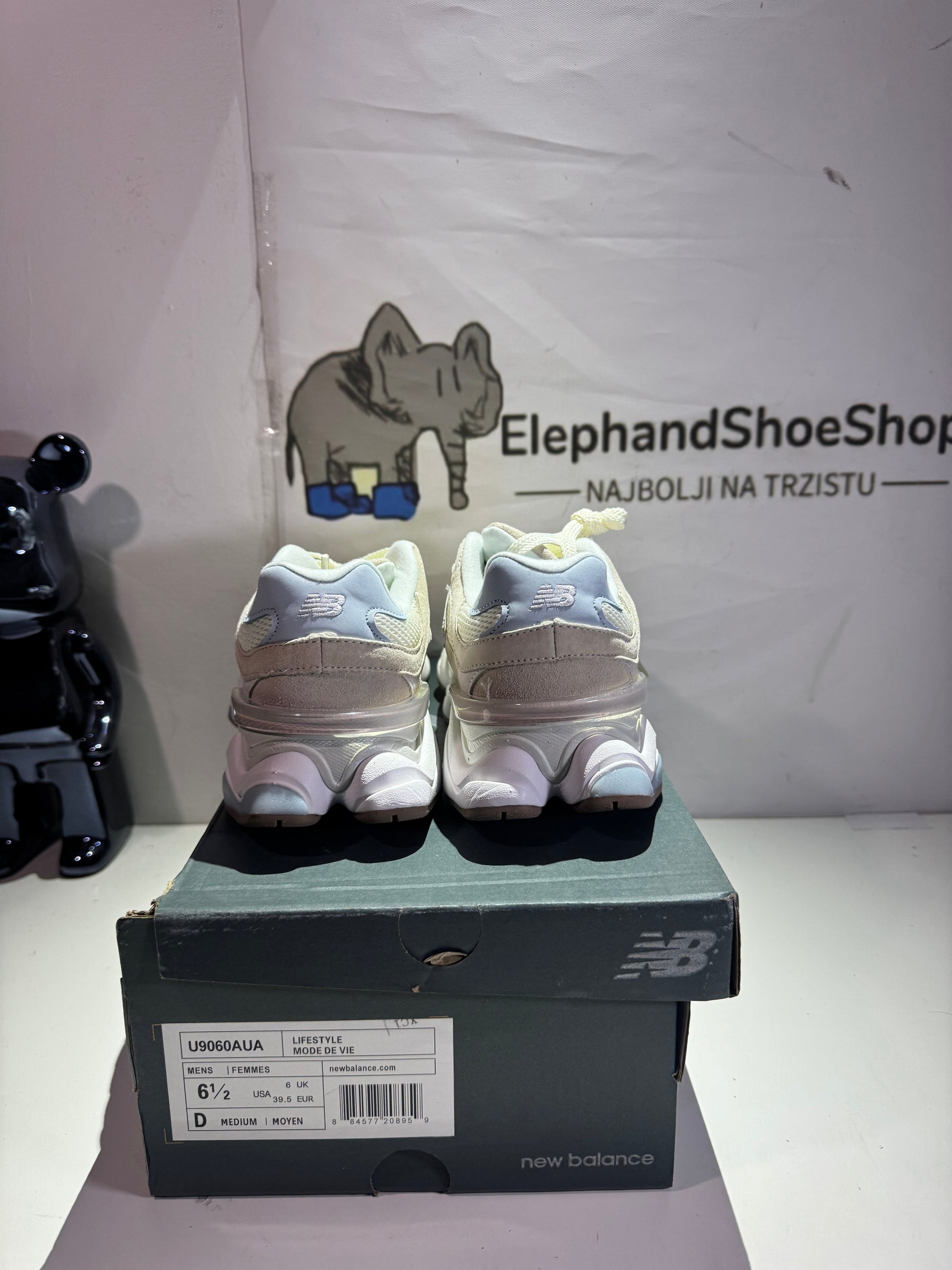 New Balance White  (Odmah dostupne)br 39 Elephand.shoes