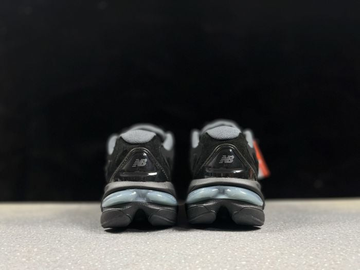 New Balance Black 3 Elephand.shoes