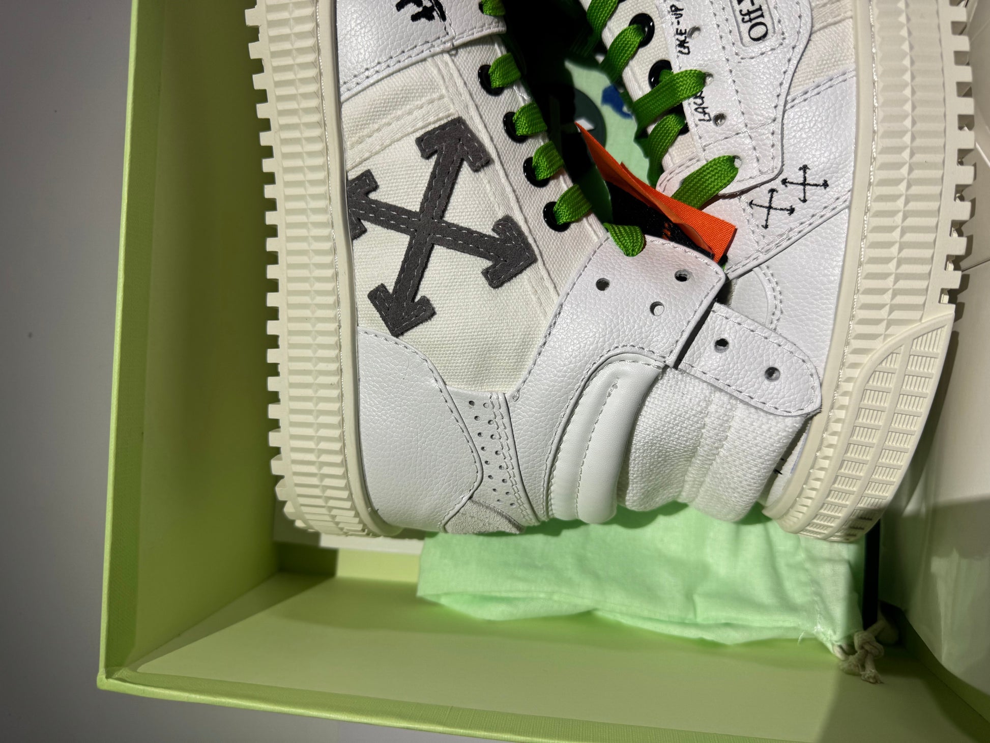 Off White Off Court Green 3.0 (Odmah Dostupne) br 40 Elephand.shoes