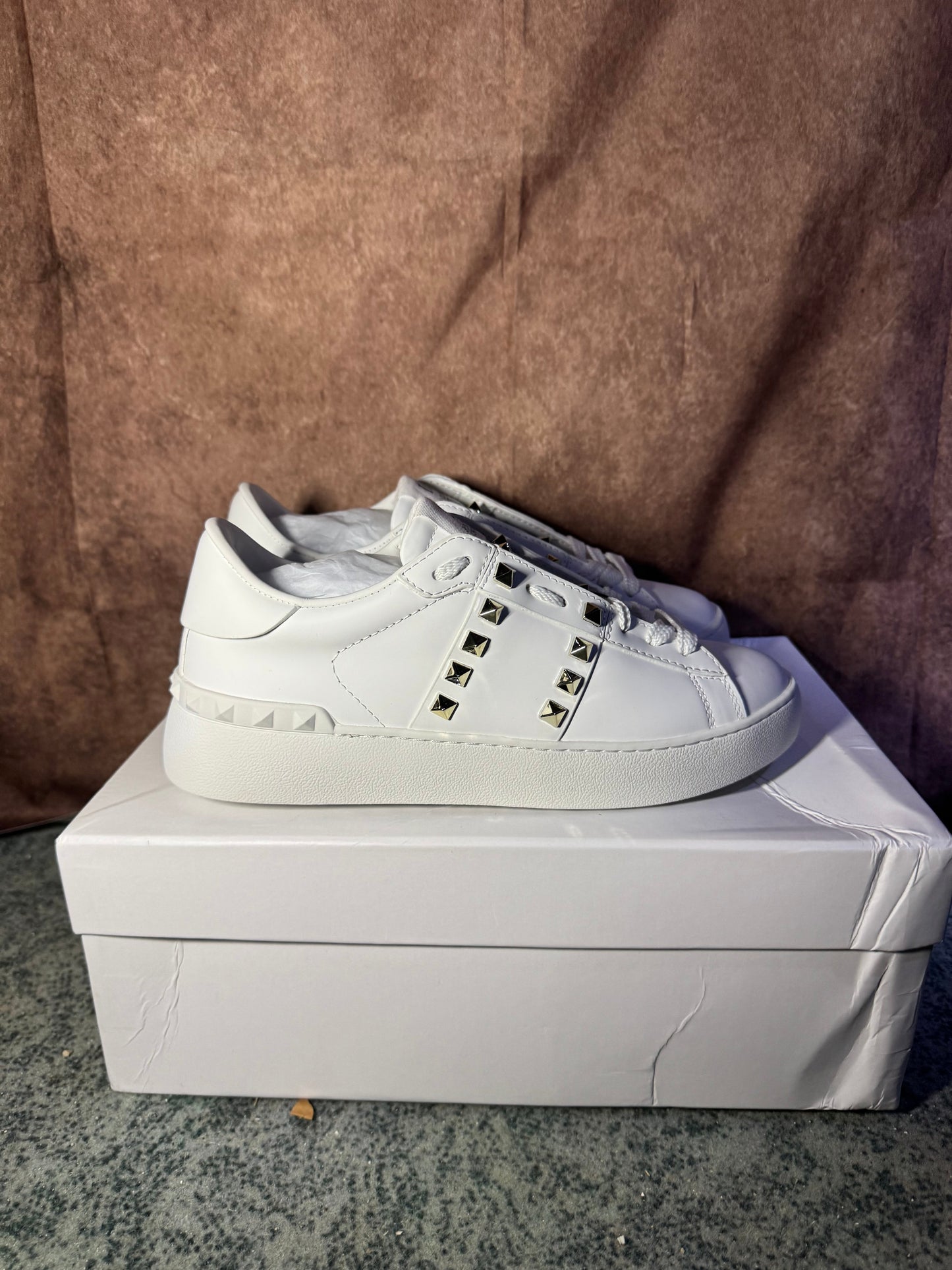 Valentino White / Gold (Odmah dostupne) br 39 Elephand.shoes
