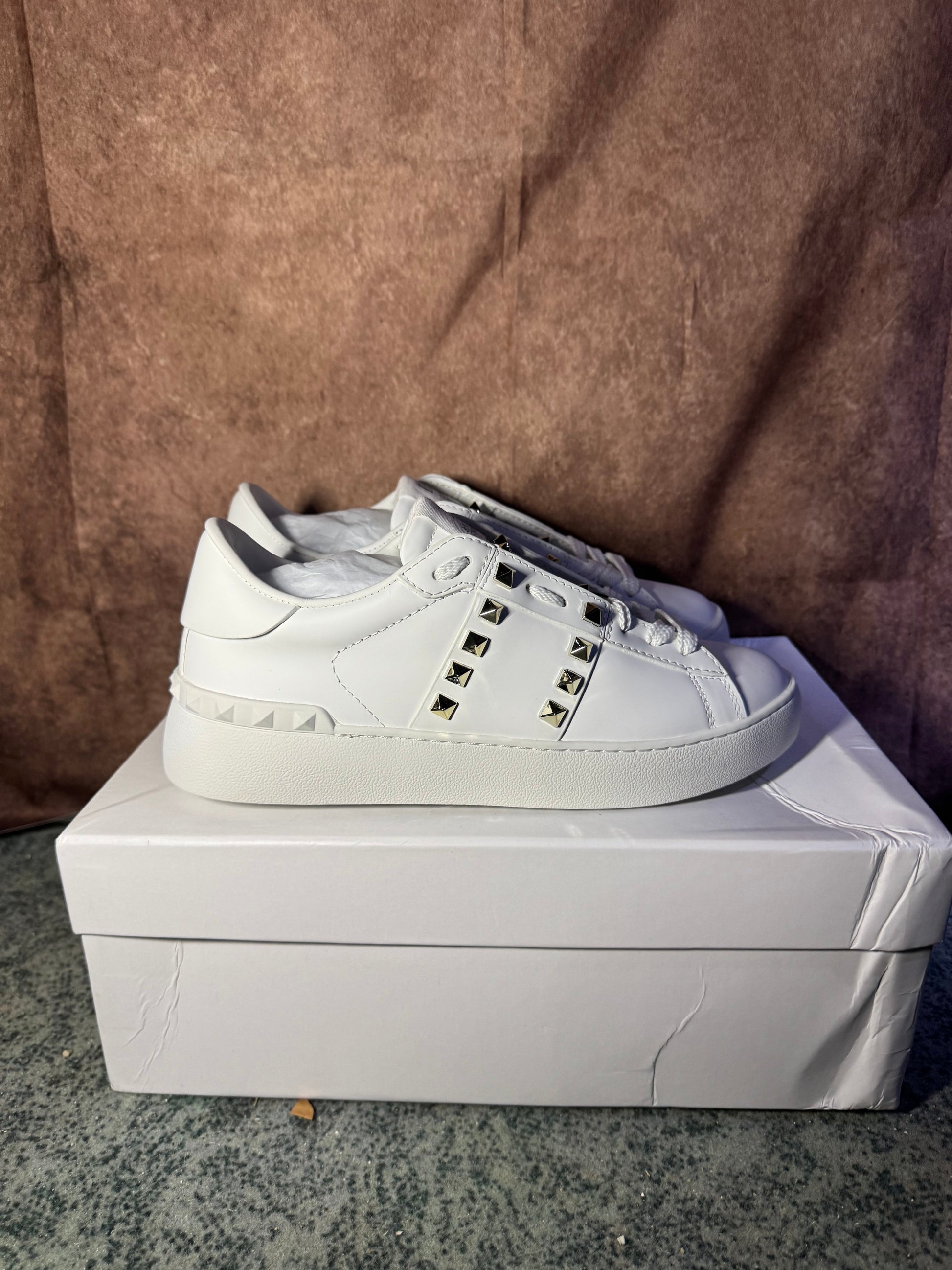Valentino White / Gold (Odmah dostupne) br 39 Elephand.shoes