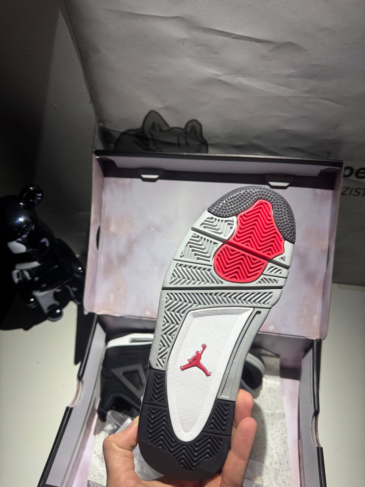 Jordan 4 Core Black (Odmah Dostupne) br 38 Elephand.shoes