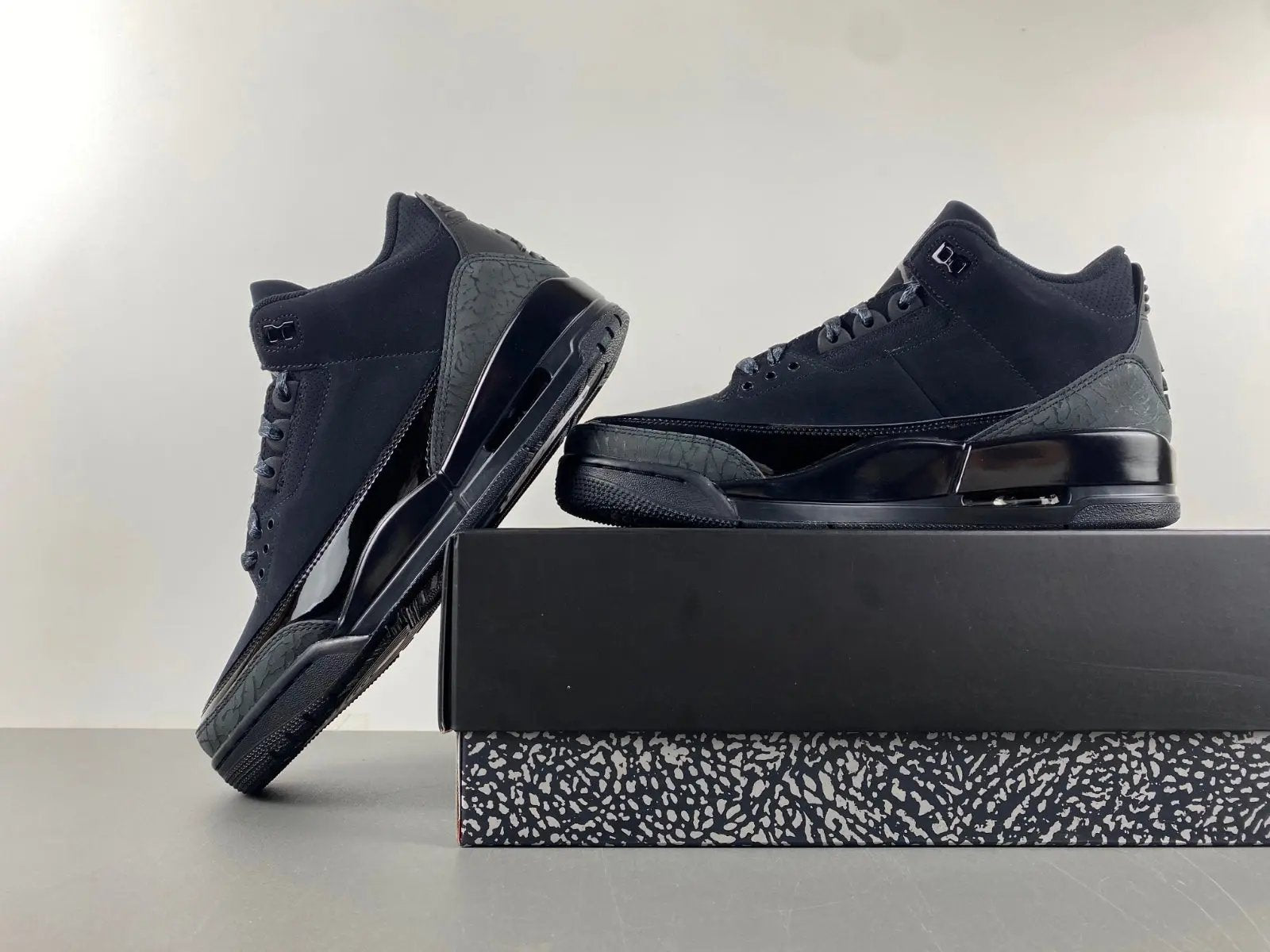 Air Jordan 3 Black Cat Elephand.shoes