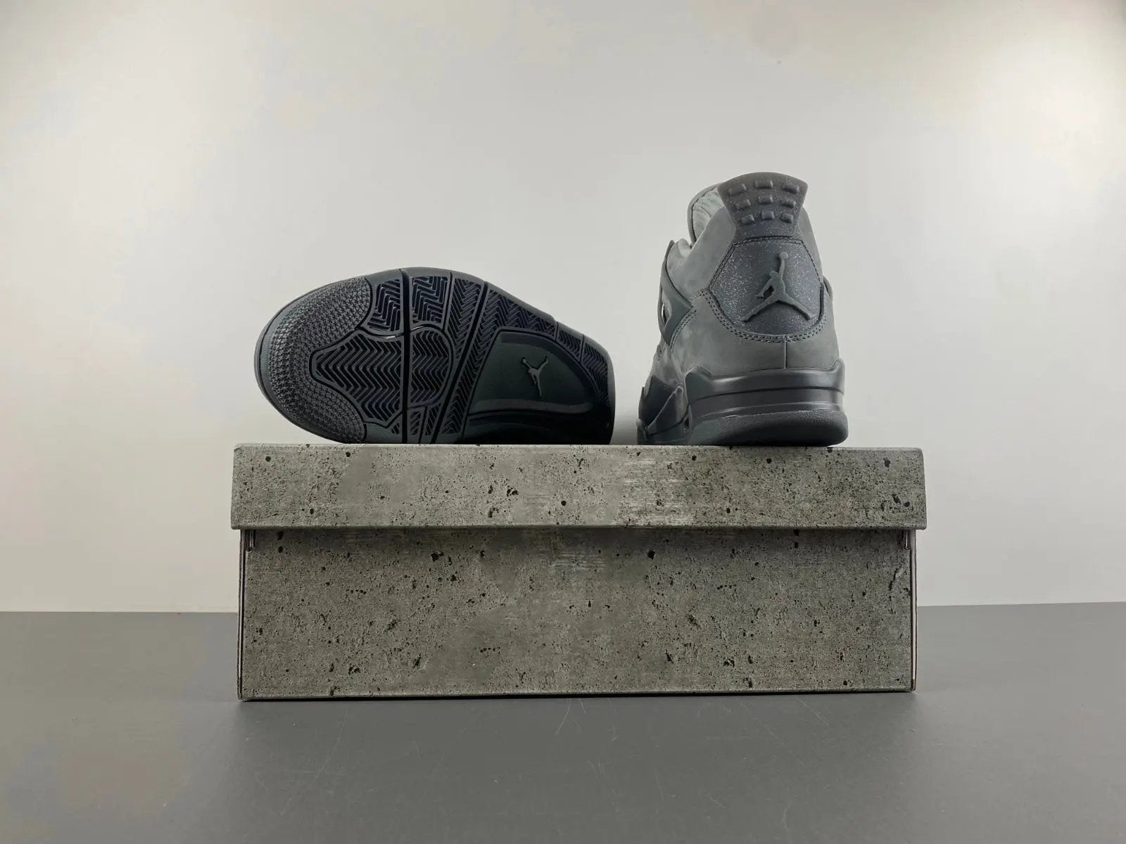 Air Jordan 4 "Wet Cement" Elephand.shoes