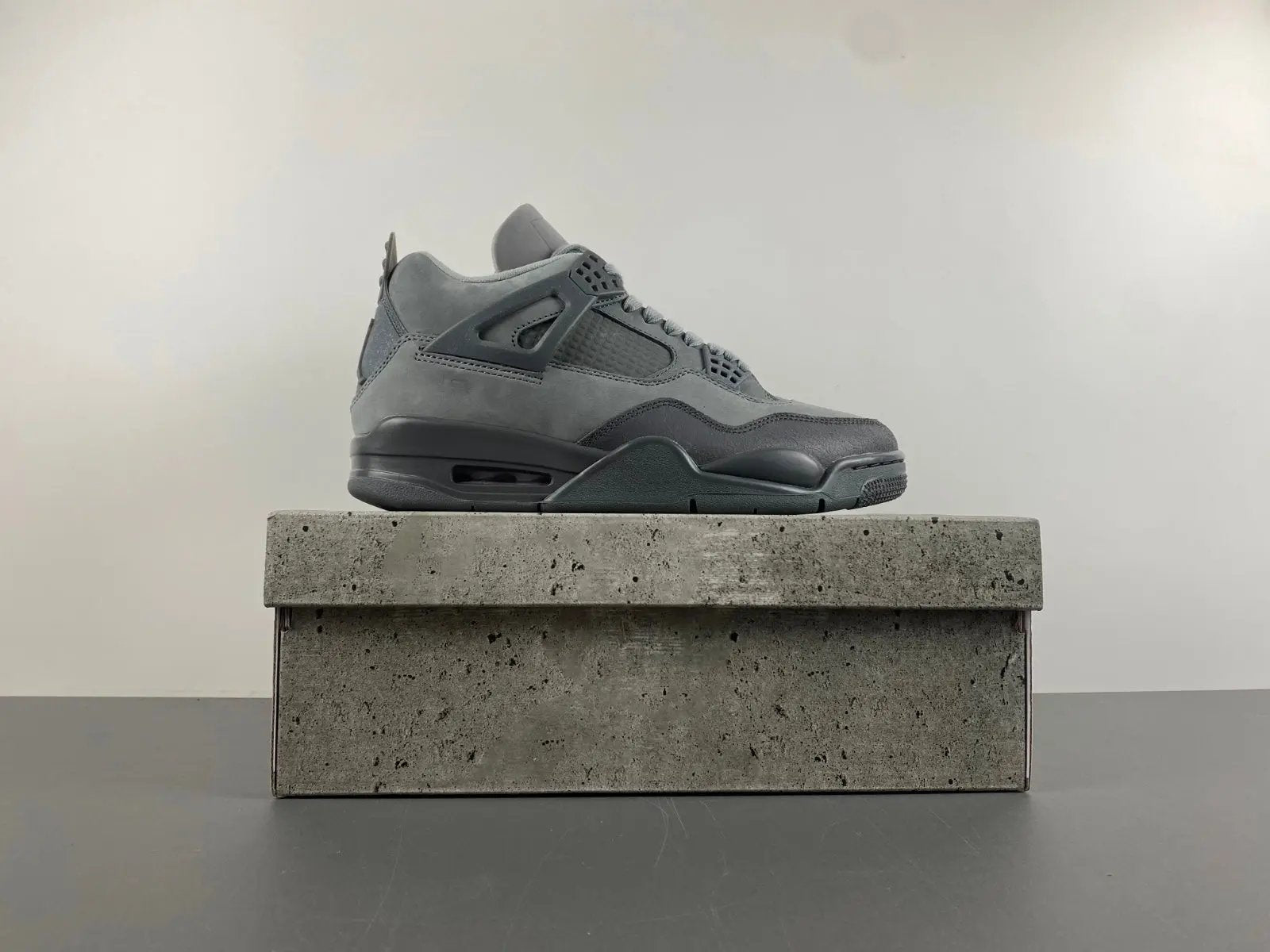 Air Jordan 4 "Wet Cement" Elephand.shoes