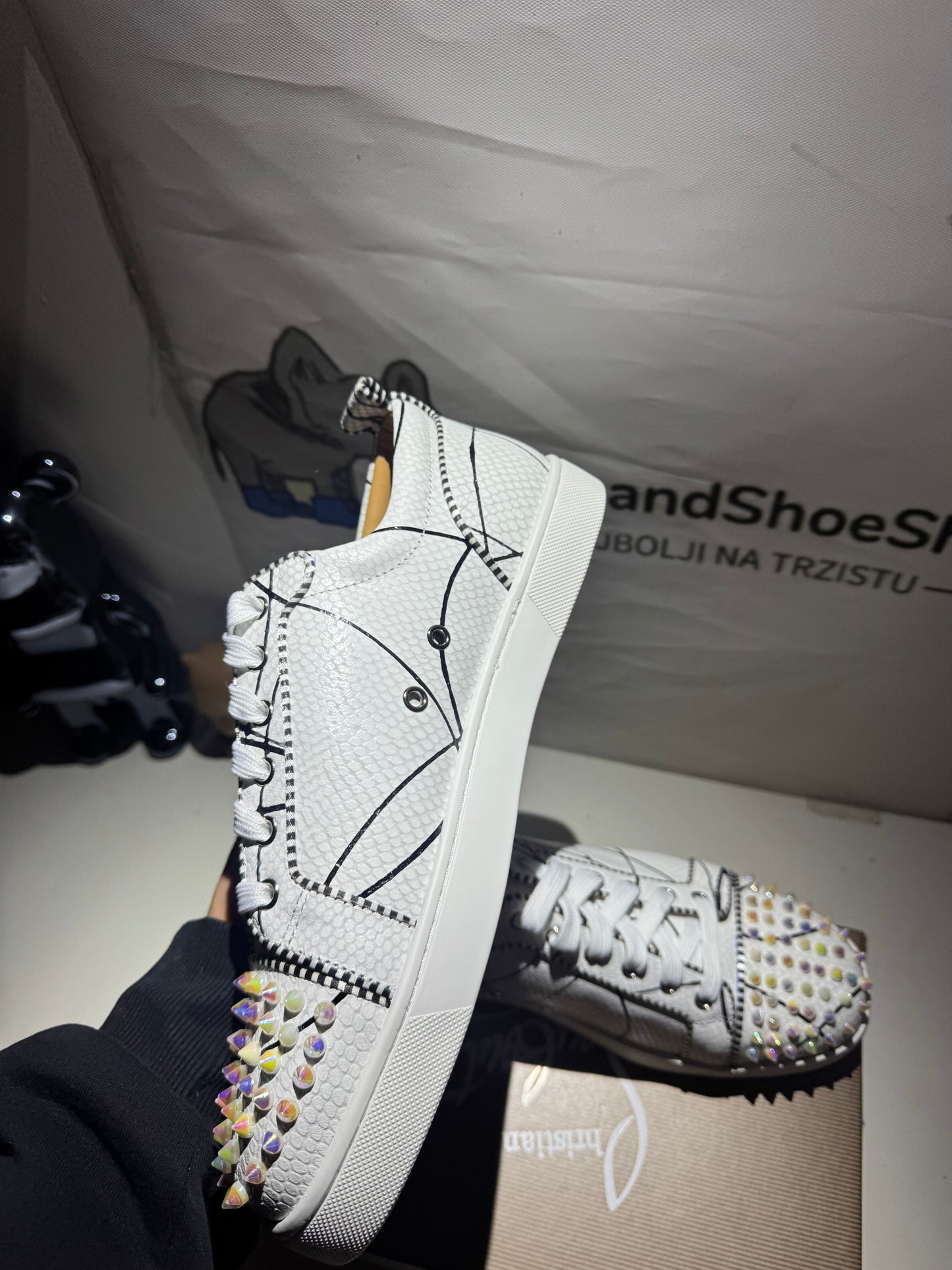 Louboutin White(Odmah Dostupne) br 44 Elephand.shoes