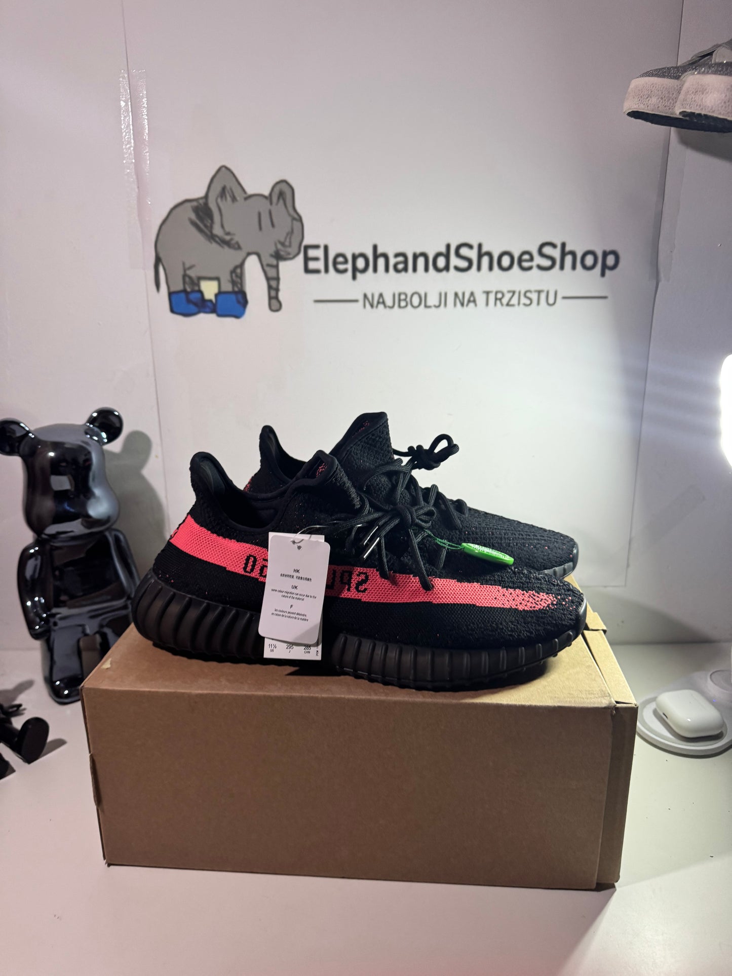 Yeezy Core Black (Odmah dostupne) br 46