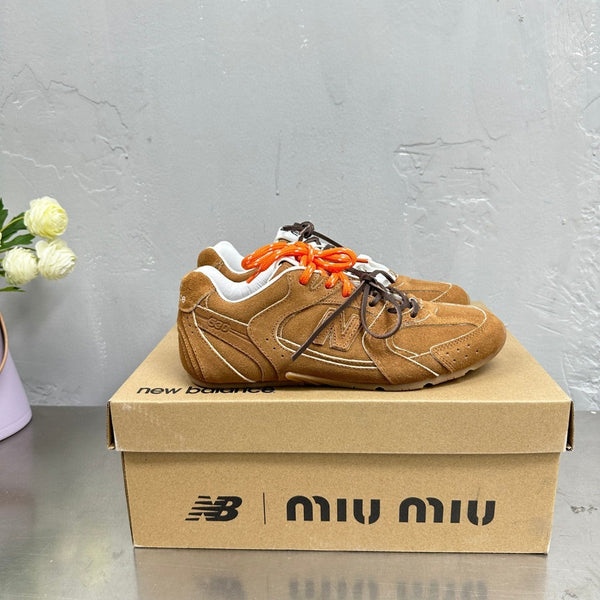 Miu Miu x New Balance Elephand.shoes