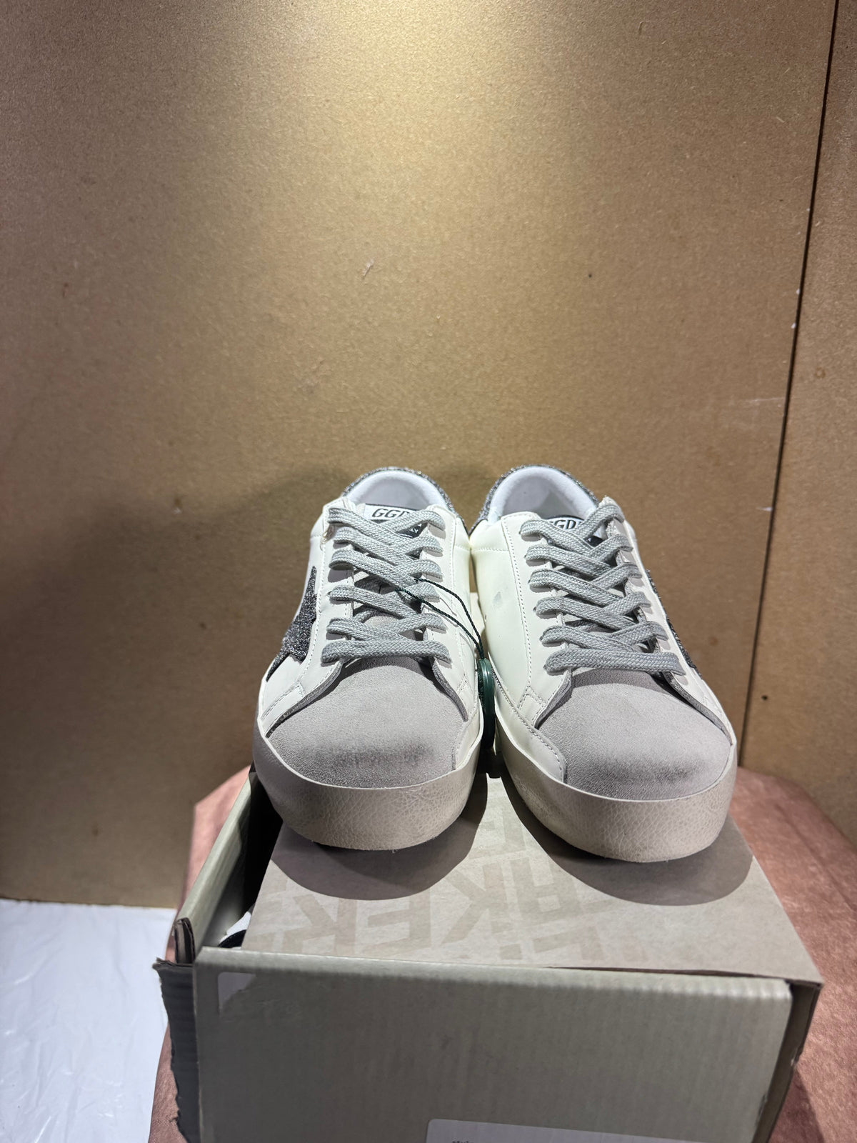 Golden Goose Black Star (Odmah dostupne) br 39 Elephand.shoes