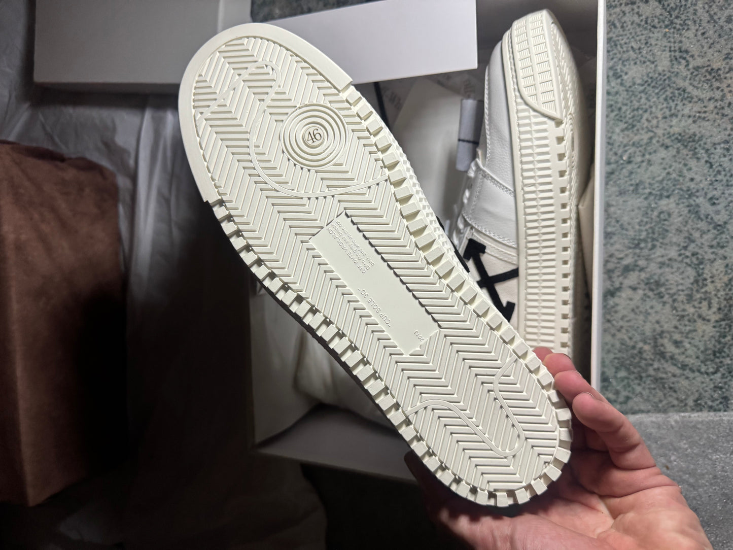 Off White Off Court Low (Odmah Dostupne) br 46 Elephand.shoes