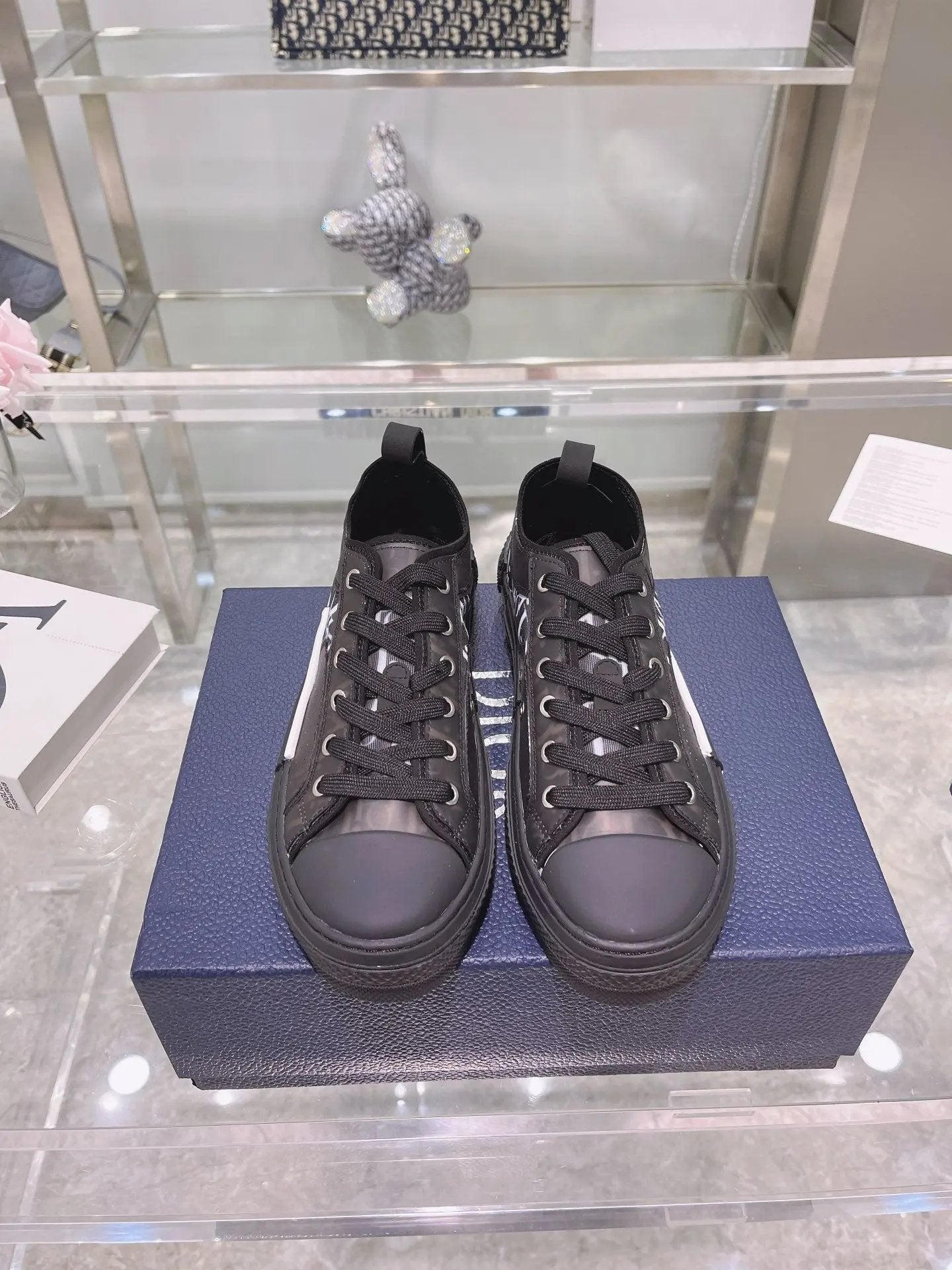Dior  Black Low Elephand.shoes