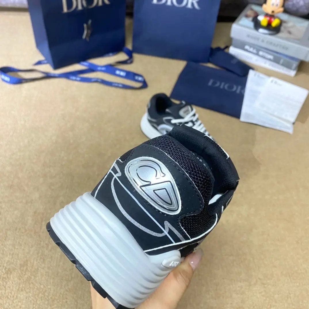 Dior Trainers Black/White Elephand.shoes