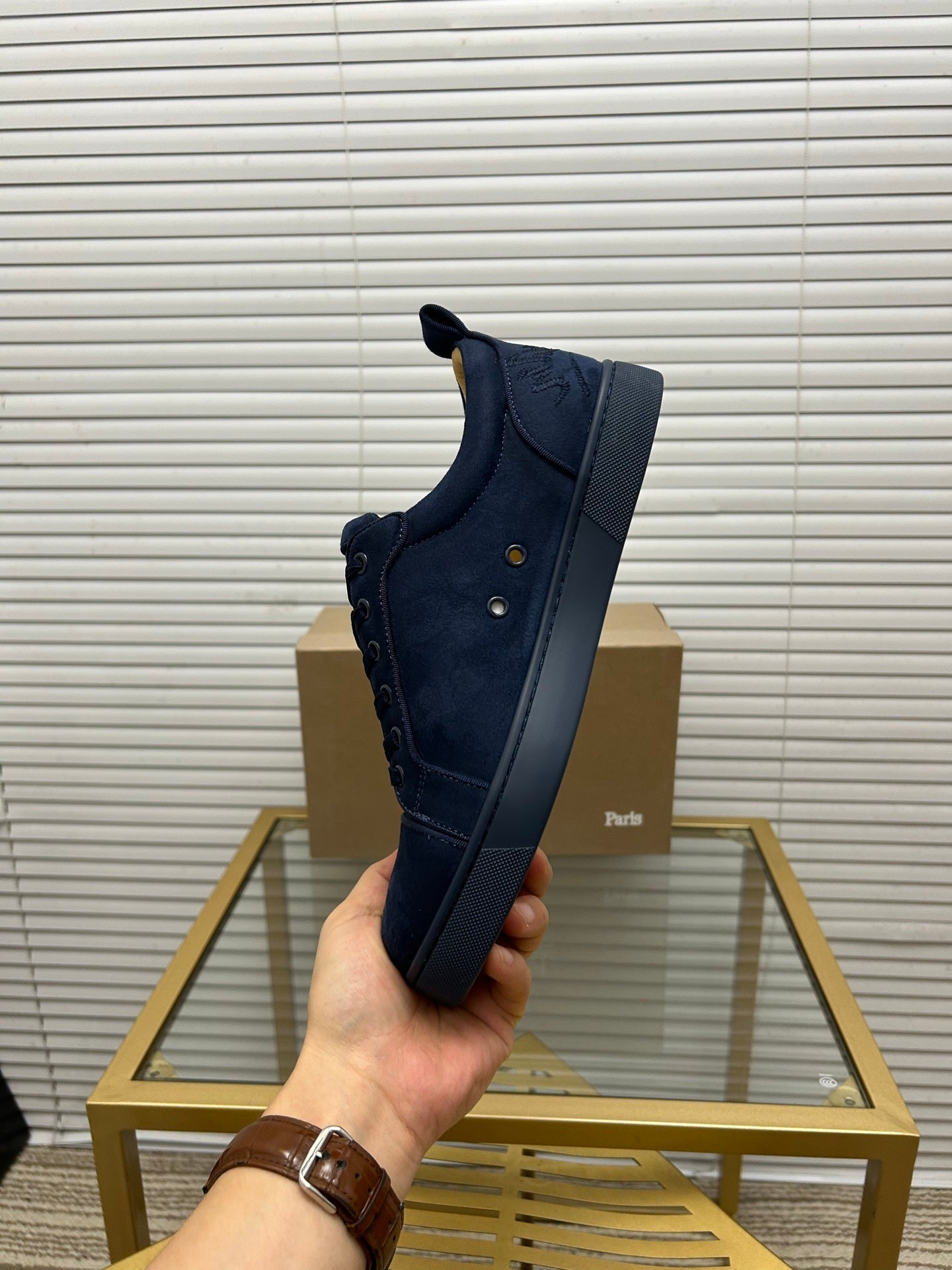 Louboutin Dark Blue tenisice — prednji prikaz