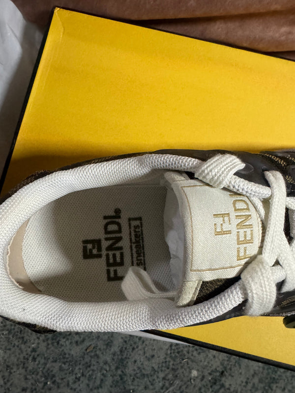 Fendi trainers (Odmah dostupne) br 39 Elephand.shoes