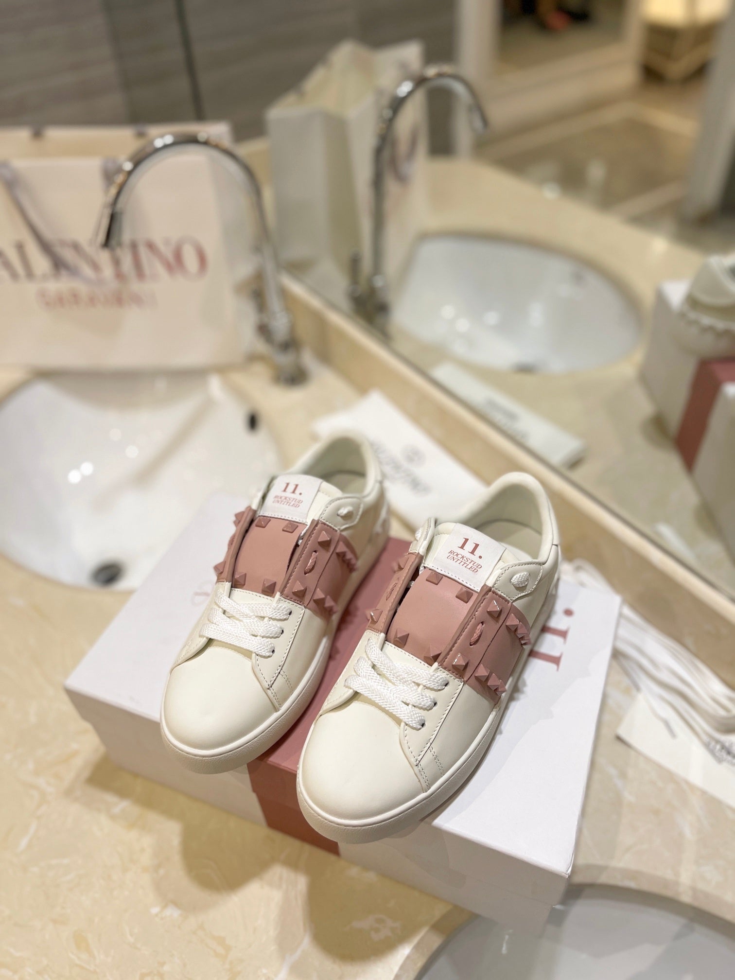 Valentino Low Rose Elephand.shoes