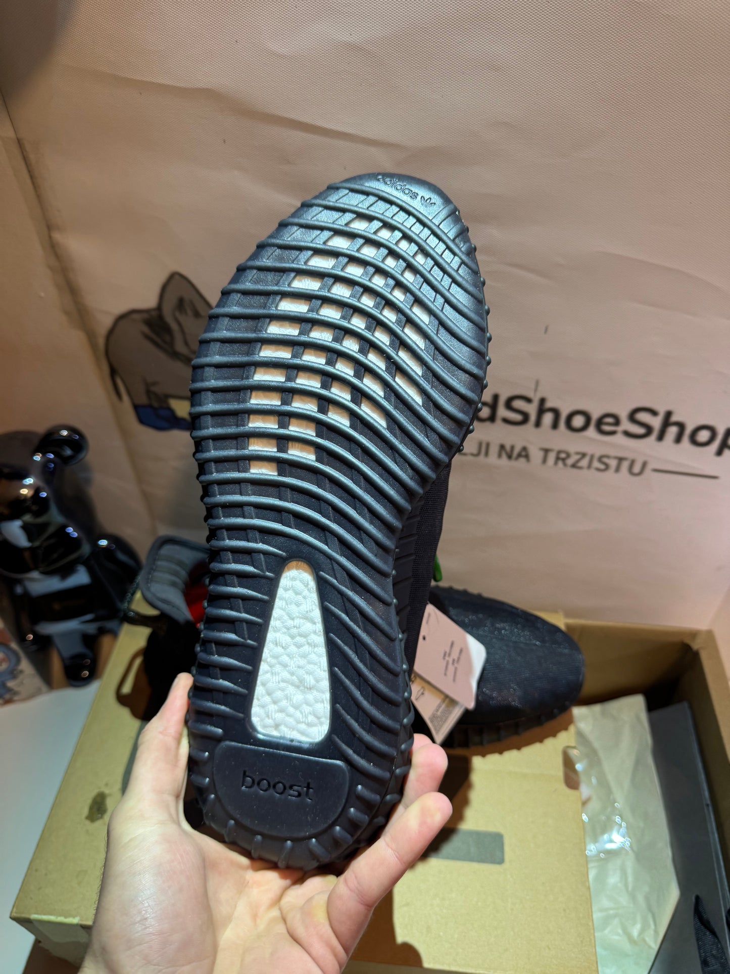Yeezy Mono Black (Odmah dostupne) br 43