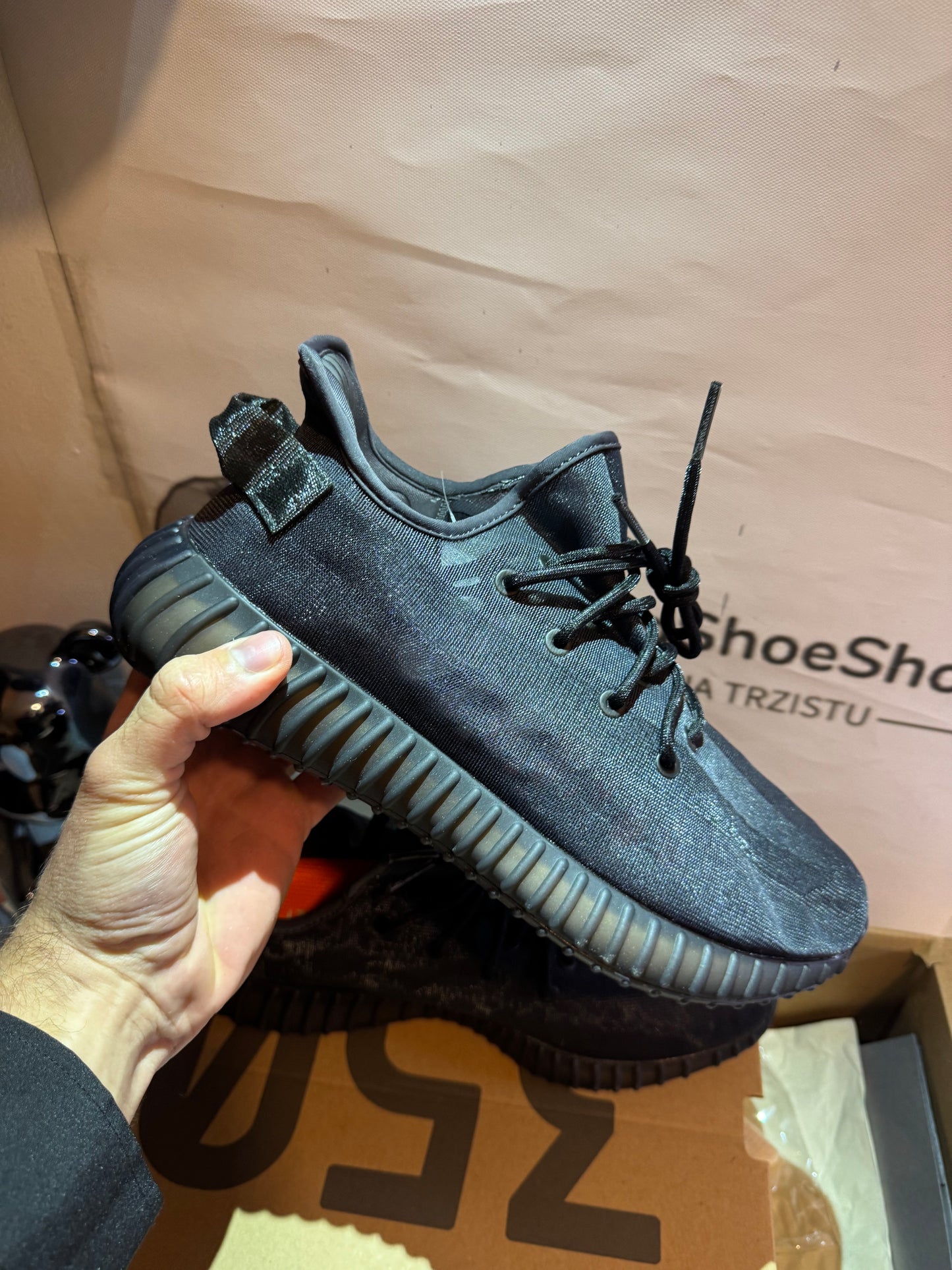 Yeezy Mono Black (Odmah dostupne) br 43