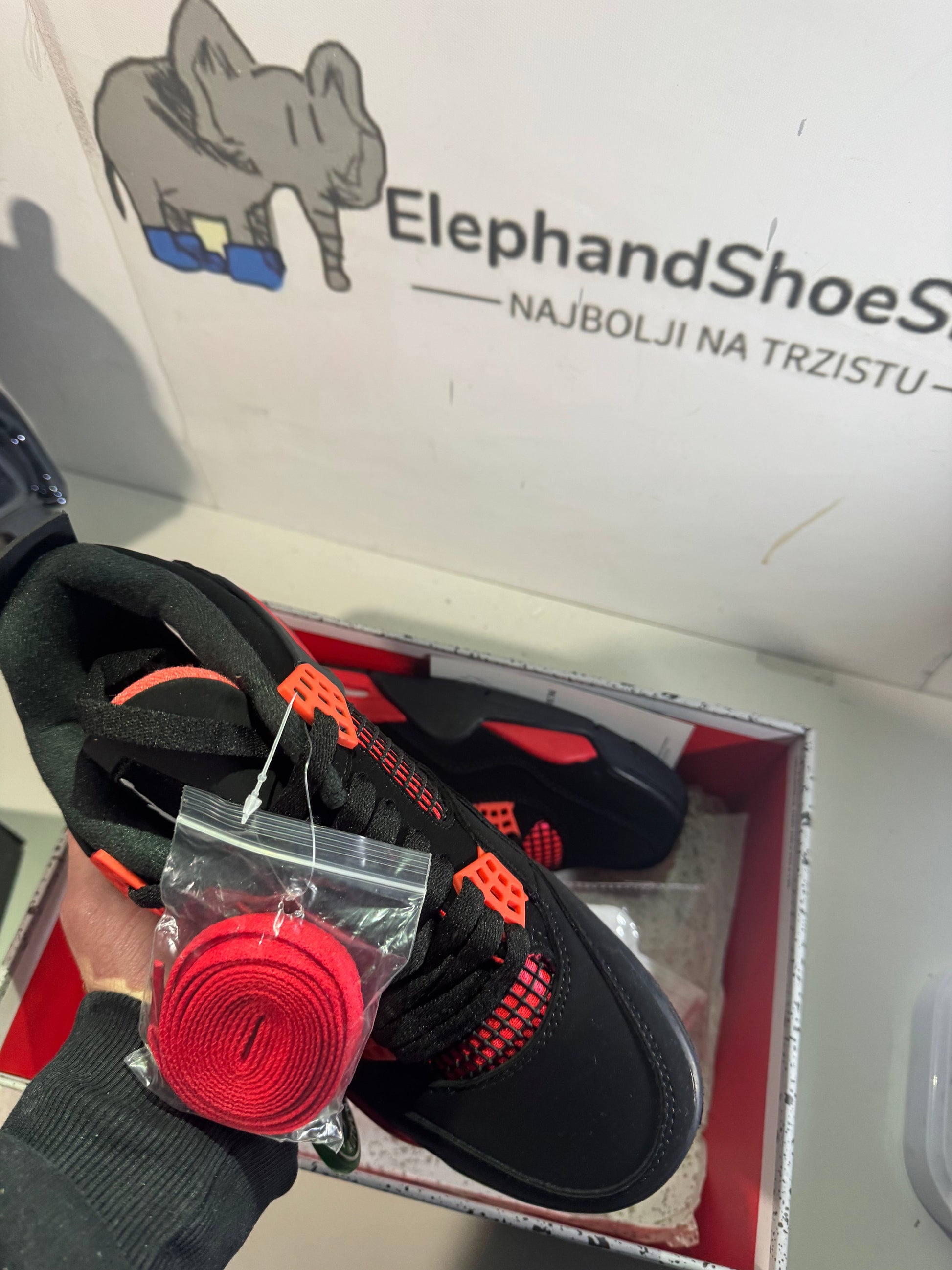 Jordan 4 Red (Odmah Dostupne) br 40 Elephand.shoes
