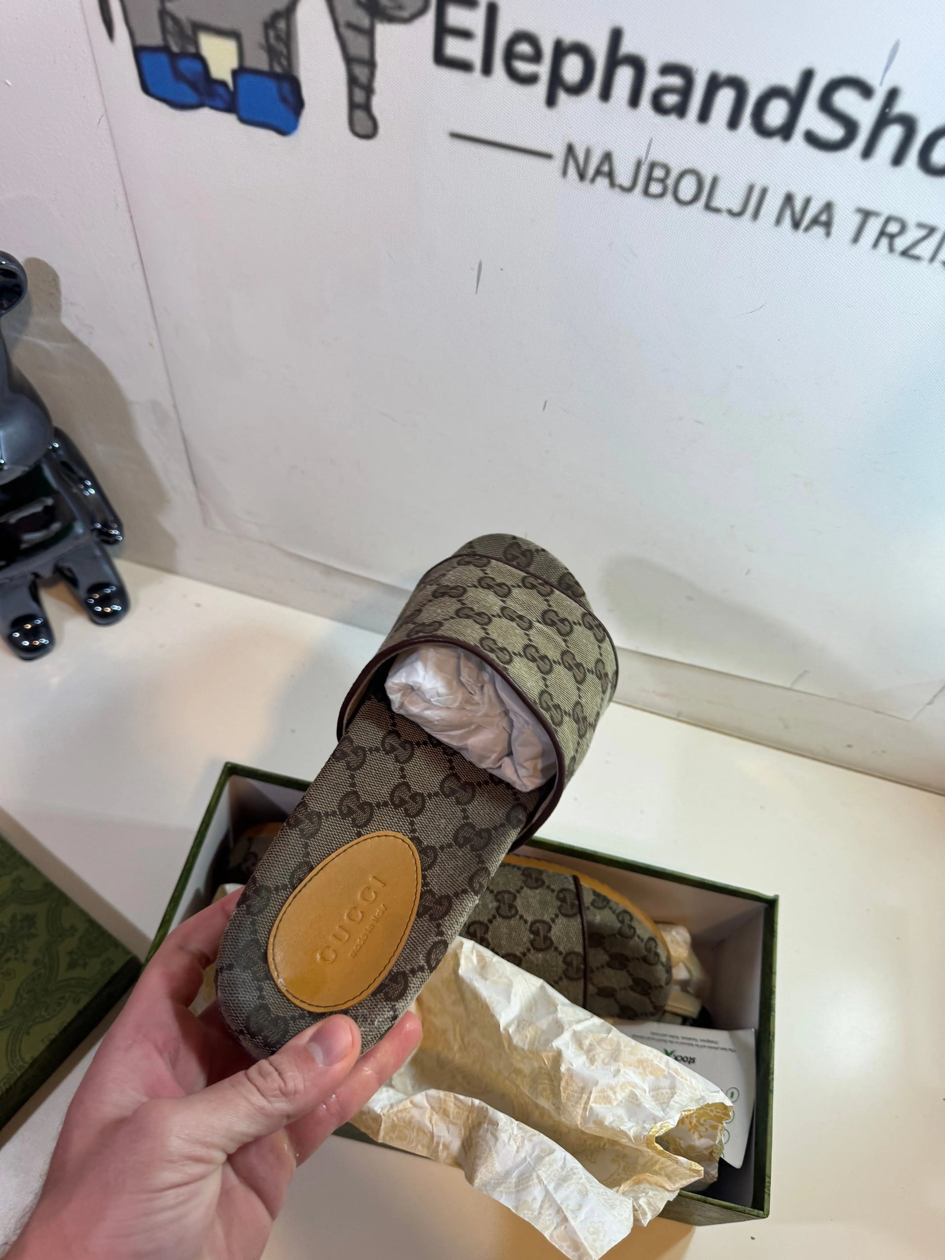 Gucci Slides (Odmah dostupne) br 40 Elephand.shoes