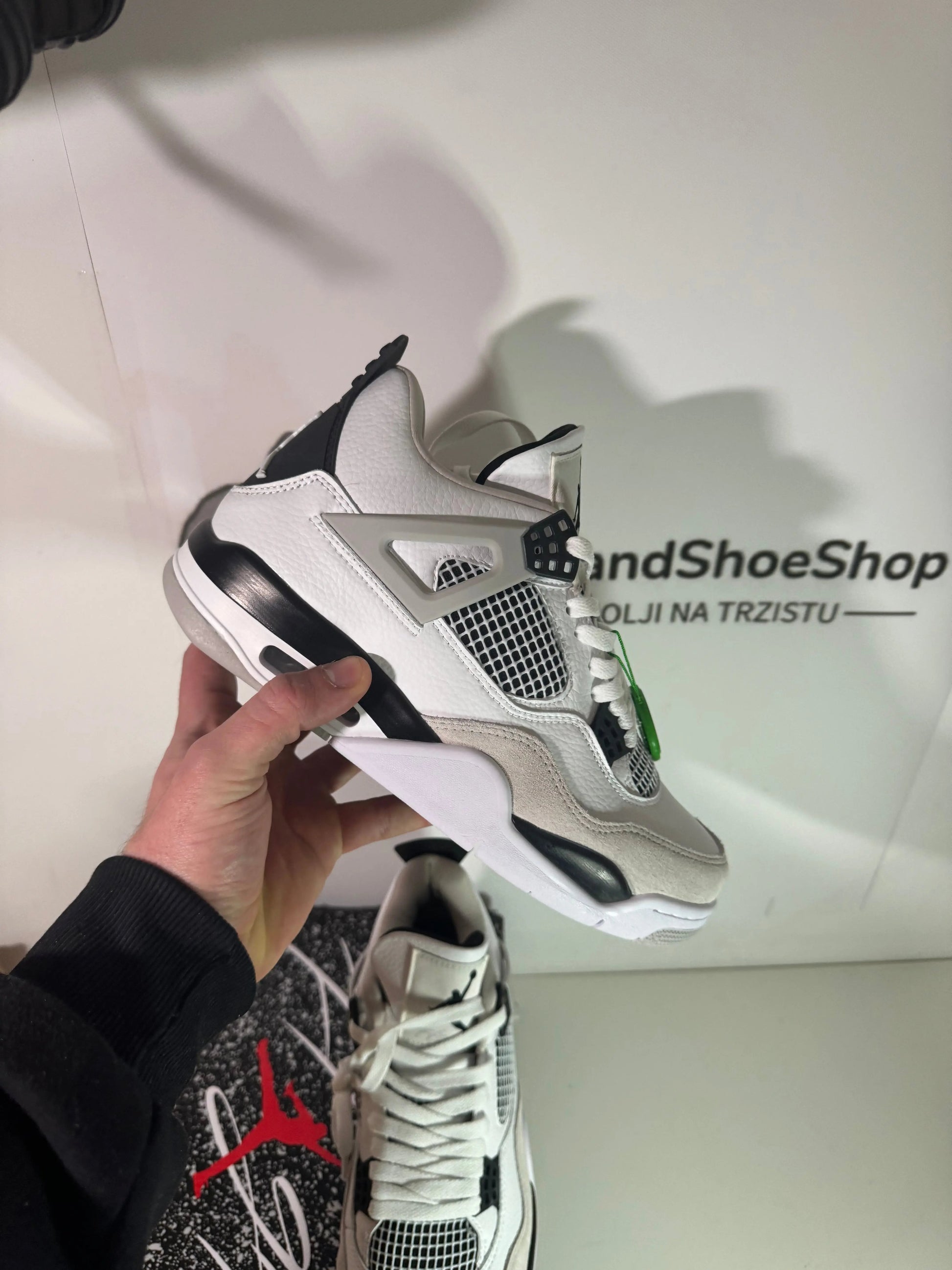 Jorda 4 Military Black (Odmah Dostupne)br 37.5 39 40 42.5 45 Elephand.shoes