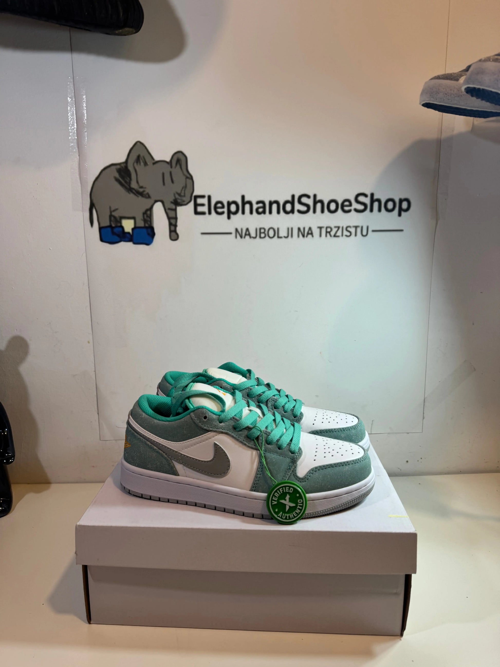 Jordan 1 Low Oreen (Odmah Dostupne) br 39 Elephand.shoes