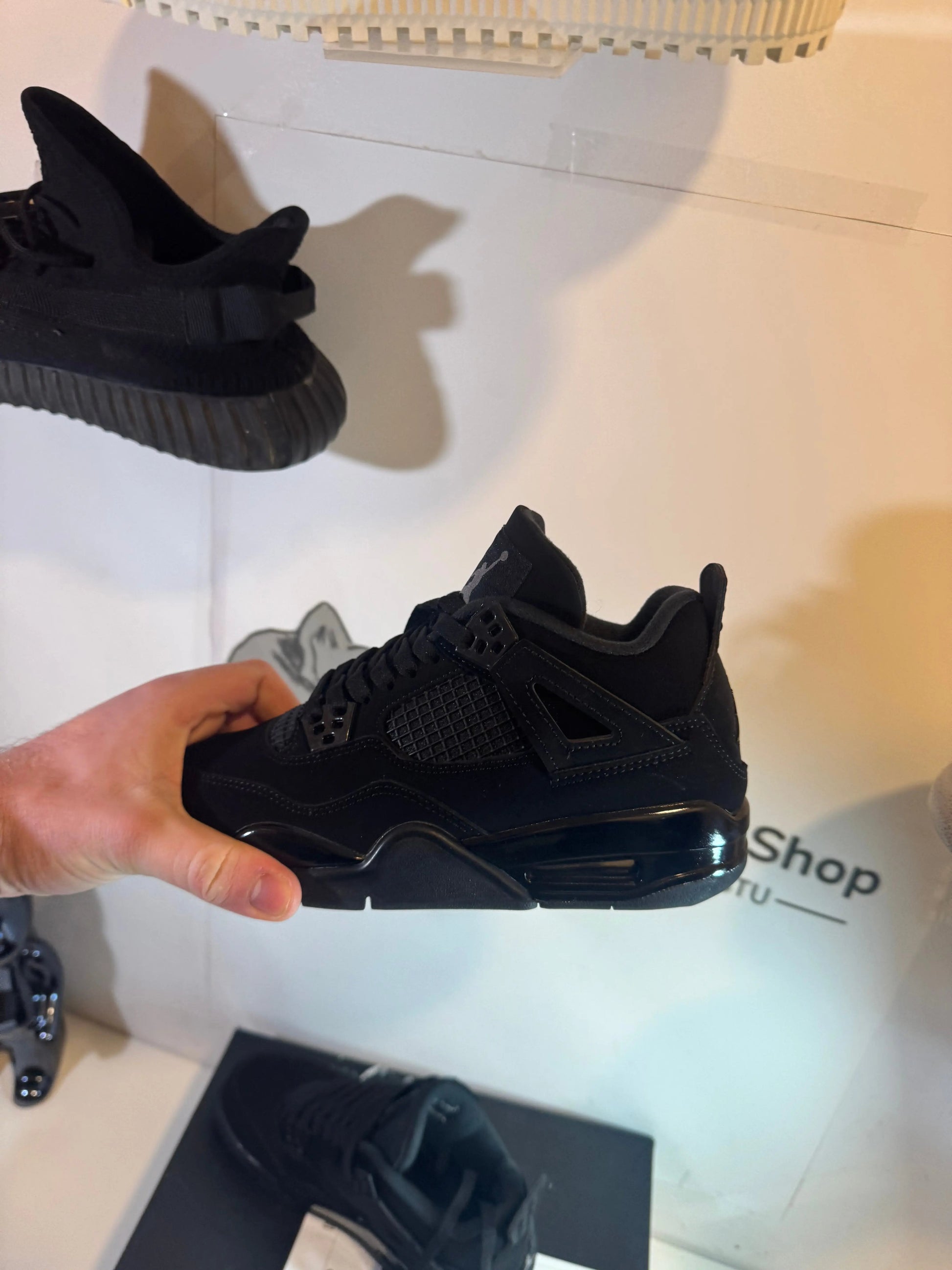 Jordan 4 Black Cat (Odmah Dostupne) br 46 Elephand.shoes