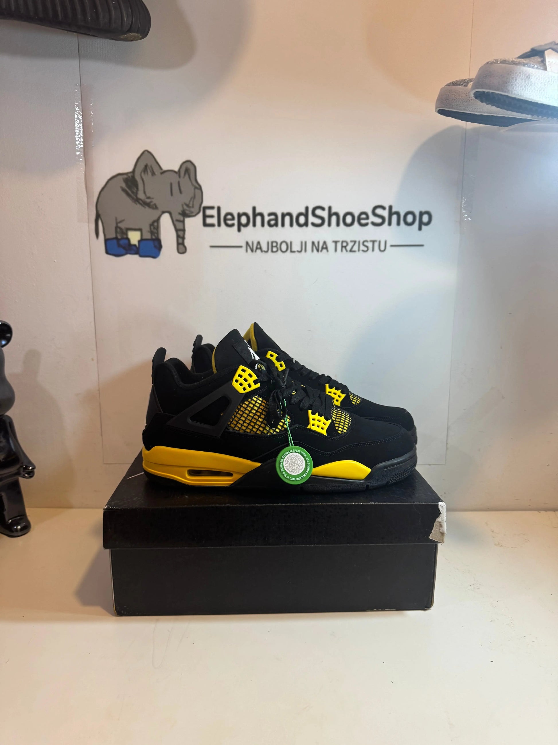 Jordan 4 Thunder  (Odmah Dostupne) br 45 Elephand.shoes