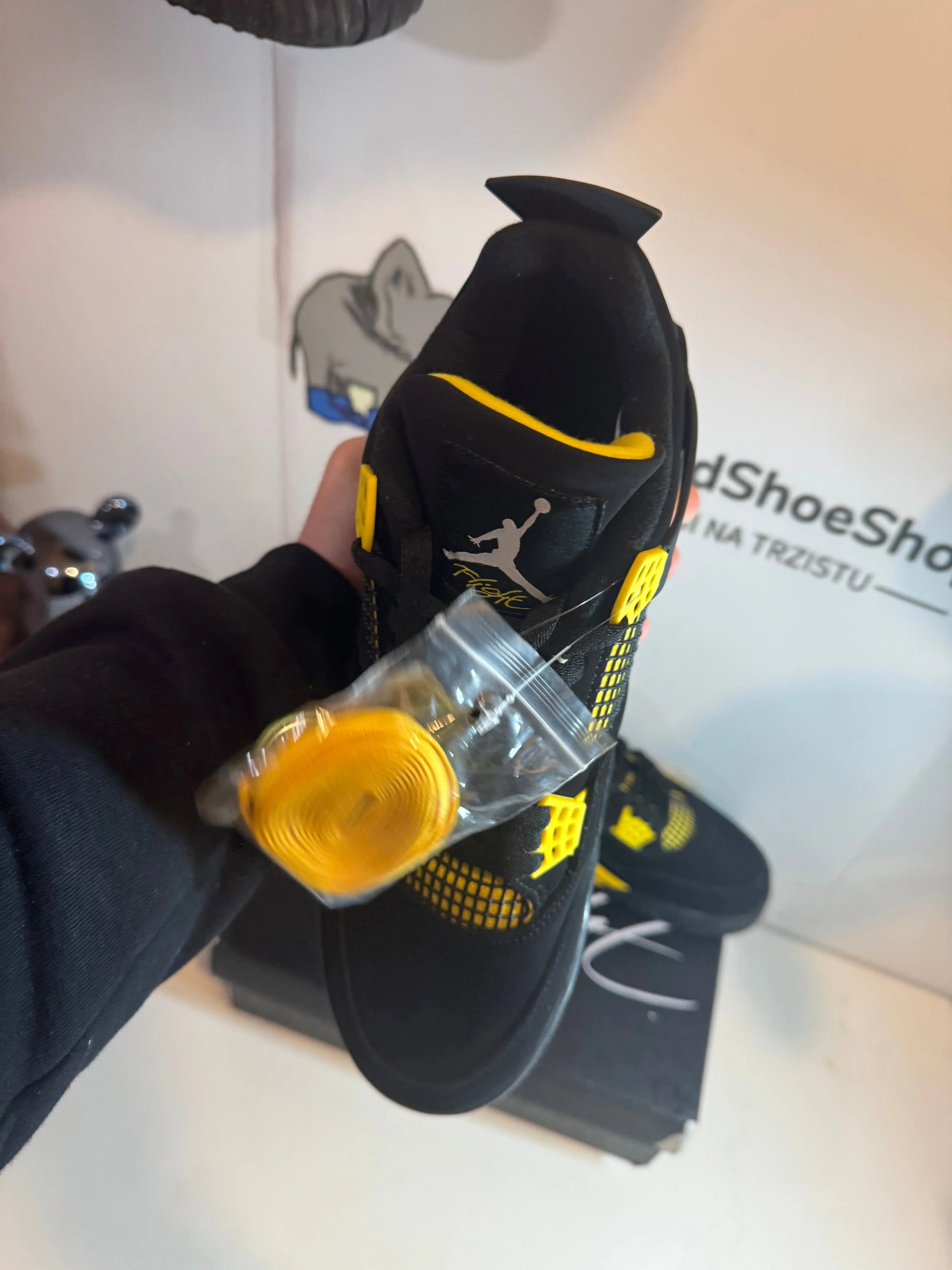 Jordan 4 Thunder  (Odmah Dostupne) br 45 Elephand.shoes