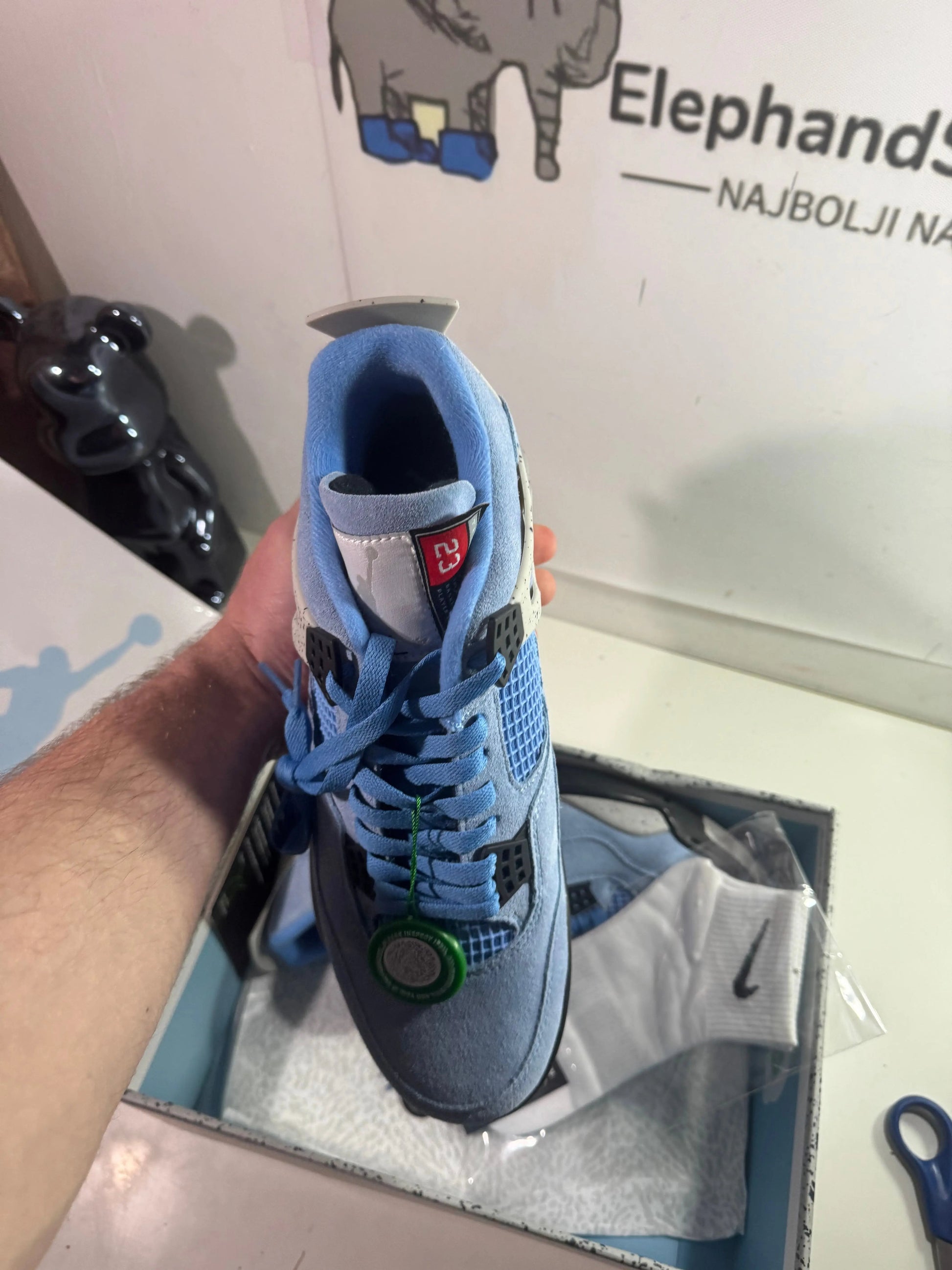 Jordan 4 University Blue (Odmah Dostupne)br 45 Elephand.shoes
