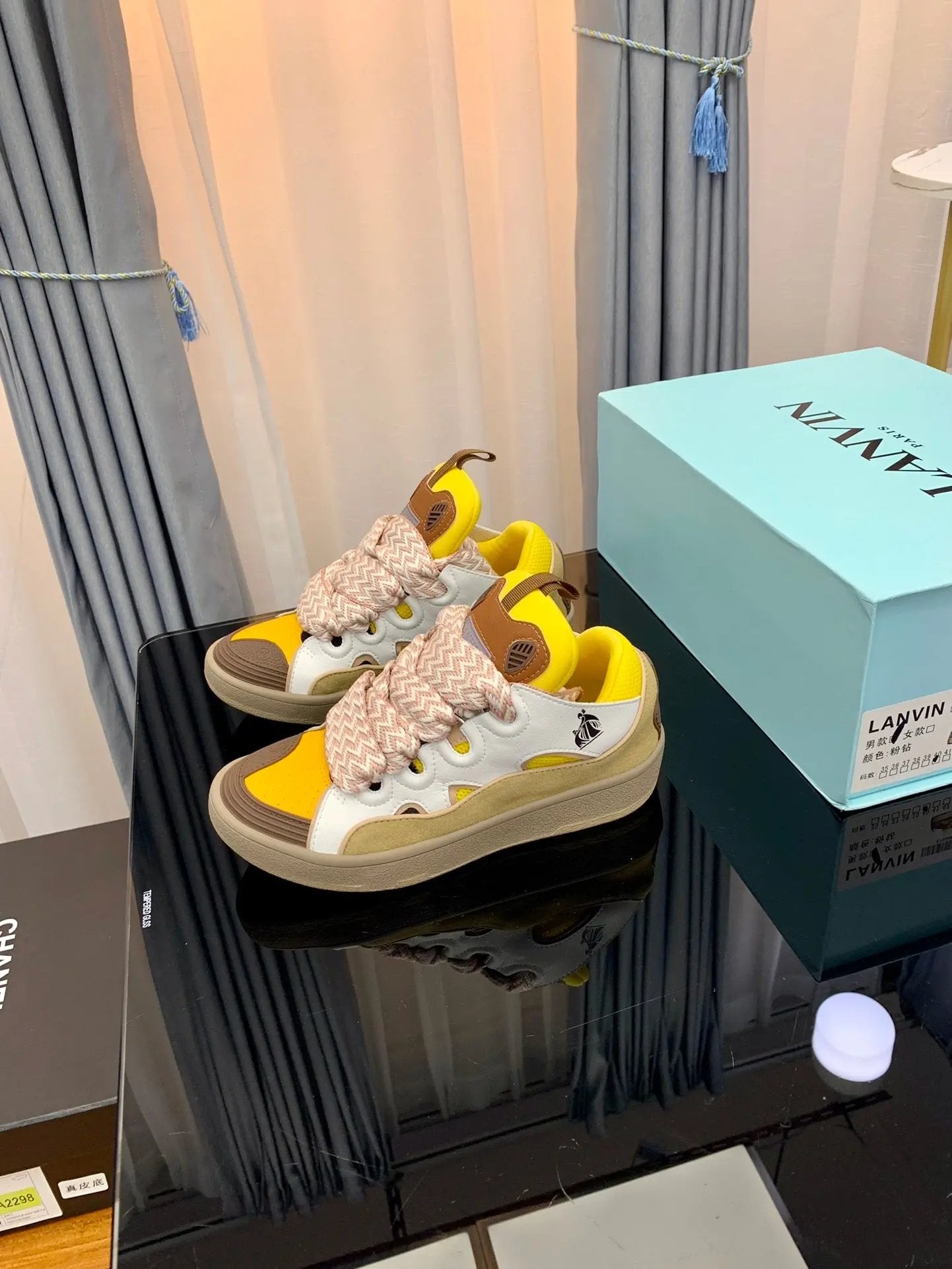 Lanvin Yellow Elephand.shoes