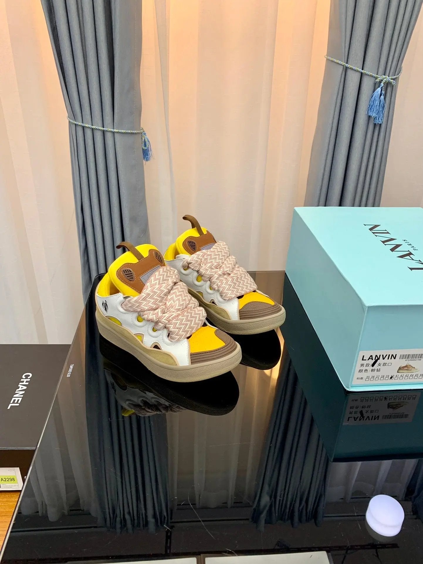 Lanvin Yellow Elephand.shoes