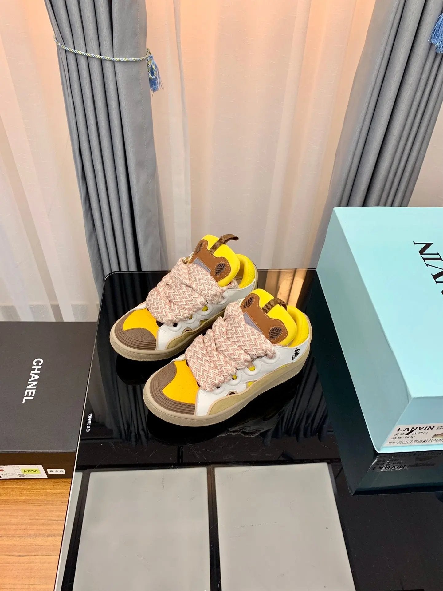 Lanvin Yellow Elephand.shoes