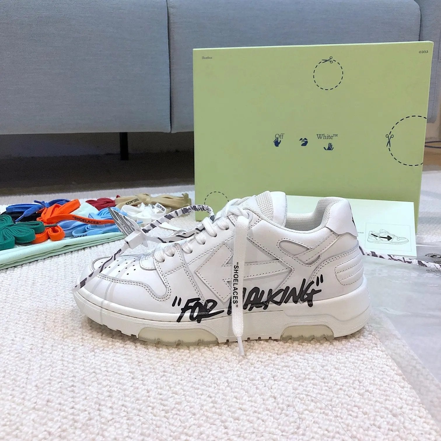 OFF-WHITE out the office Graffiti White Elephand.shoes