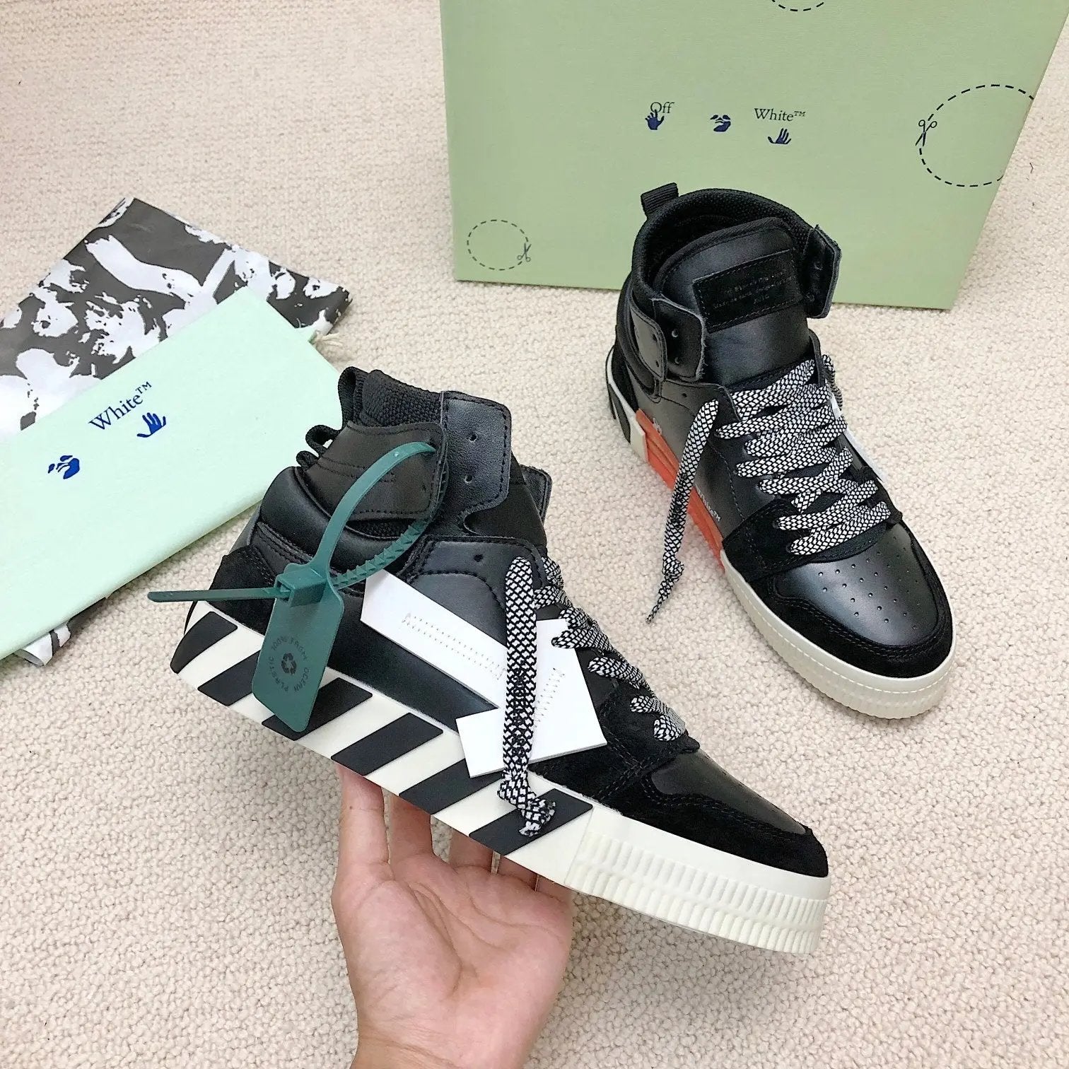 Off-White Mid-Top Black Elephand.shoes