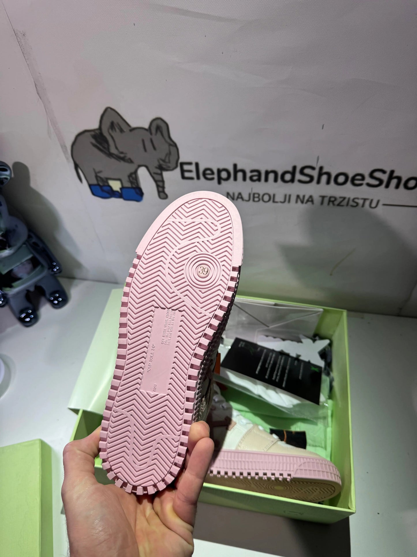 Off White Off Court Rose 3.0 (Odmah Dostupne) br 39 Elephand.shoes