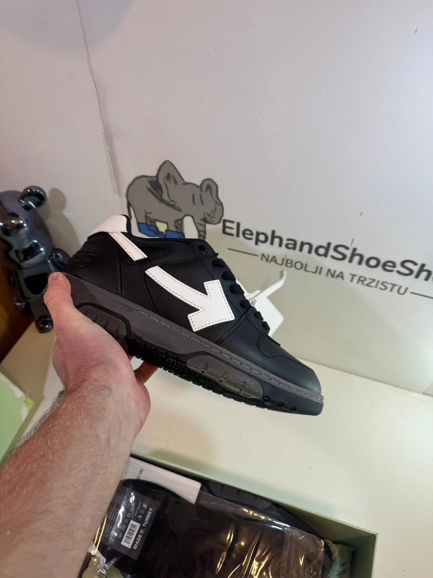 Off White Out the Office Black (Odmah Dostupne) br 44 Elephand.shoes
