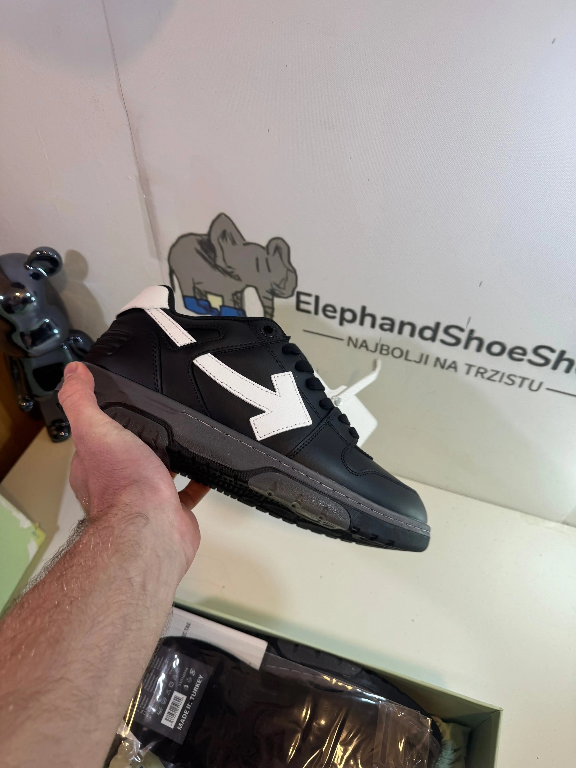 Off White Out the Office Black (Odmah Dostupne) br 44 Elephand.shoes