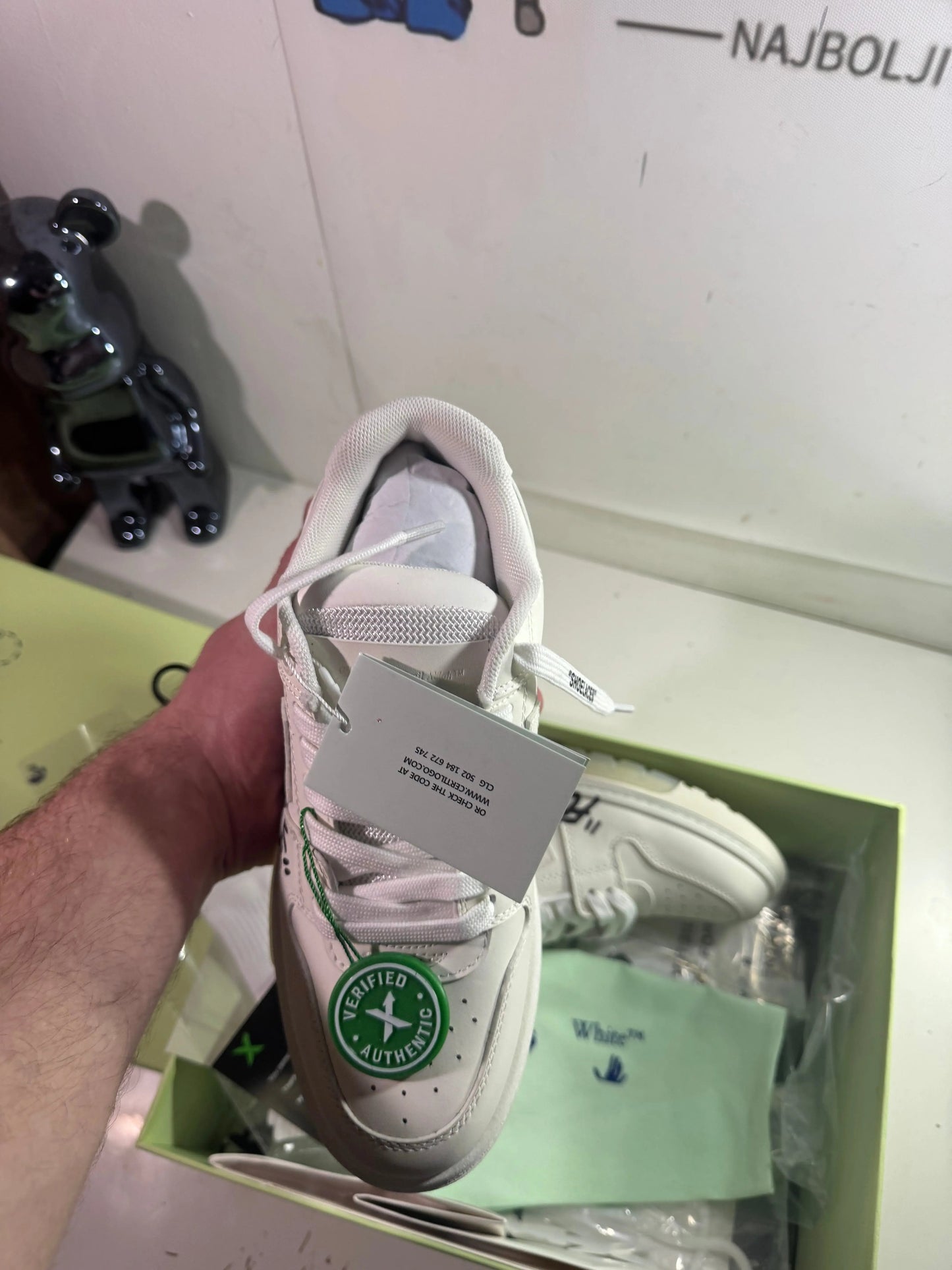 Off White Out the Office White Graffiti (Odmah Dostupne) br 38 42 44 Elephand.shoes