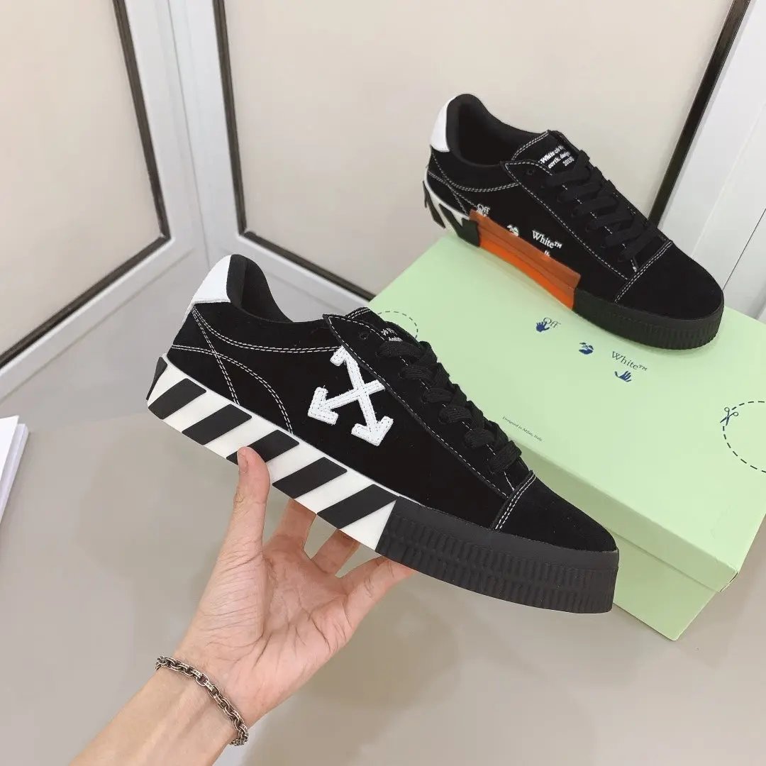 Off white Low Black Elephand.shoes