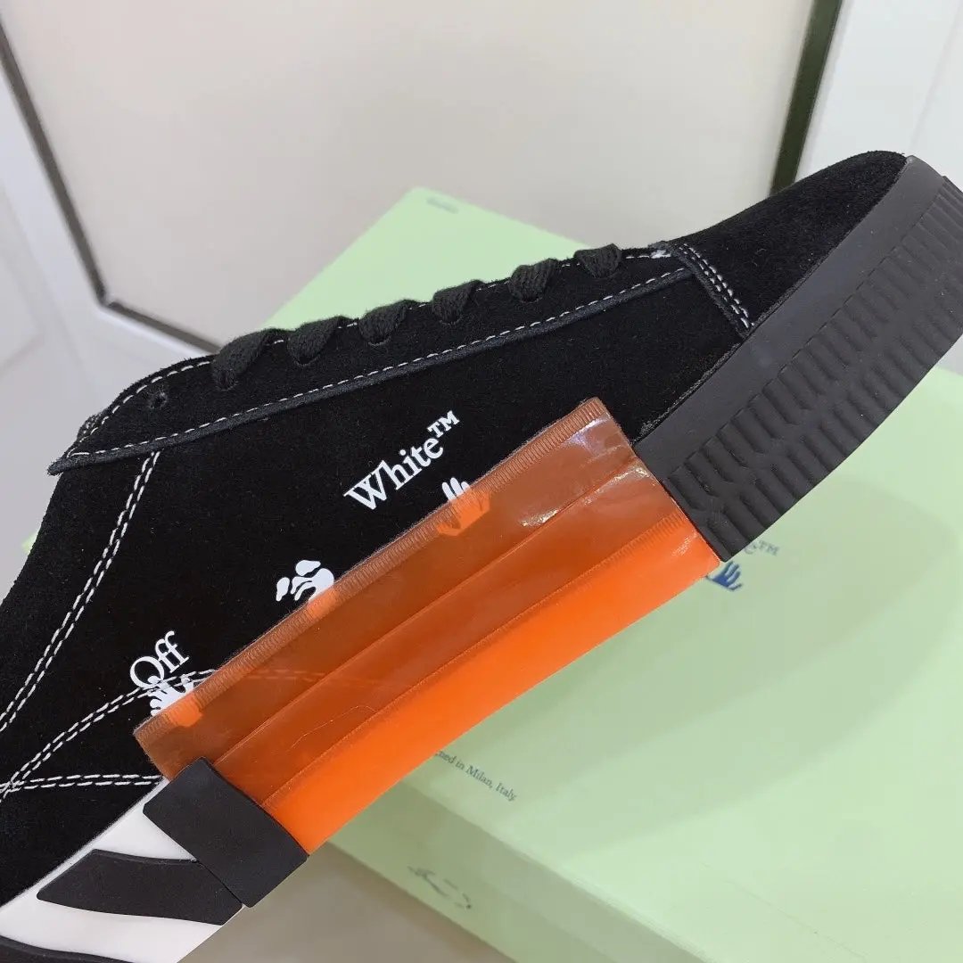 Off white Low Black Elephand.shoes